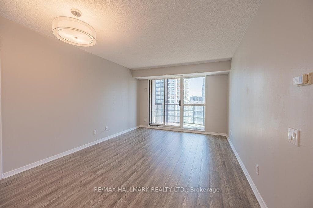 8 Hillcrest Avenue Unit 1716 photo 8