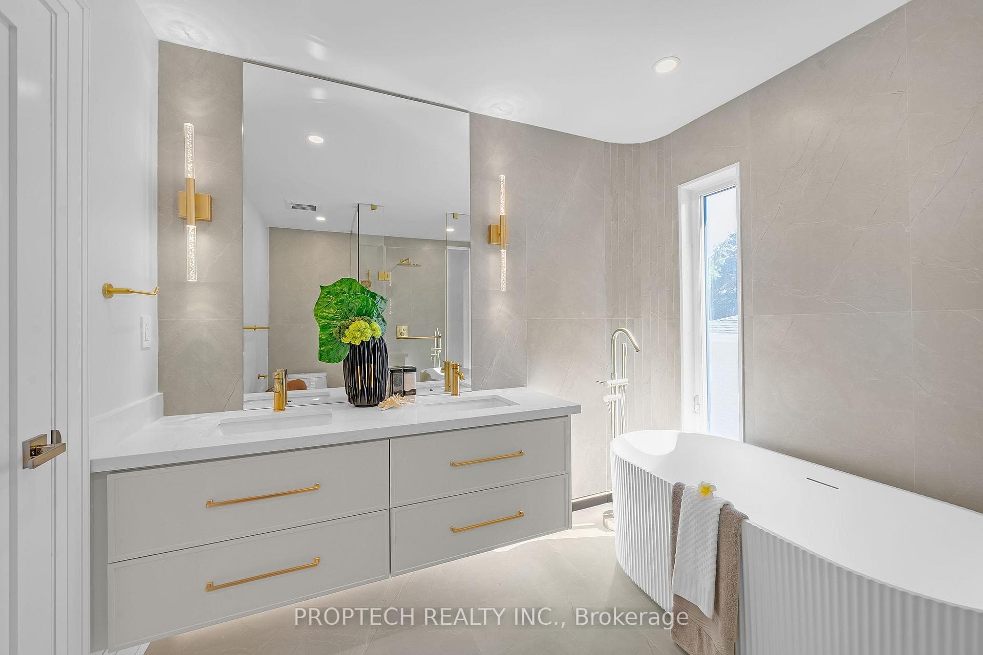 Spa Inspired 5 Pc Ensuite