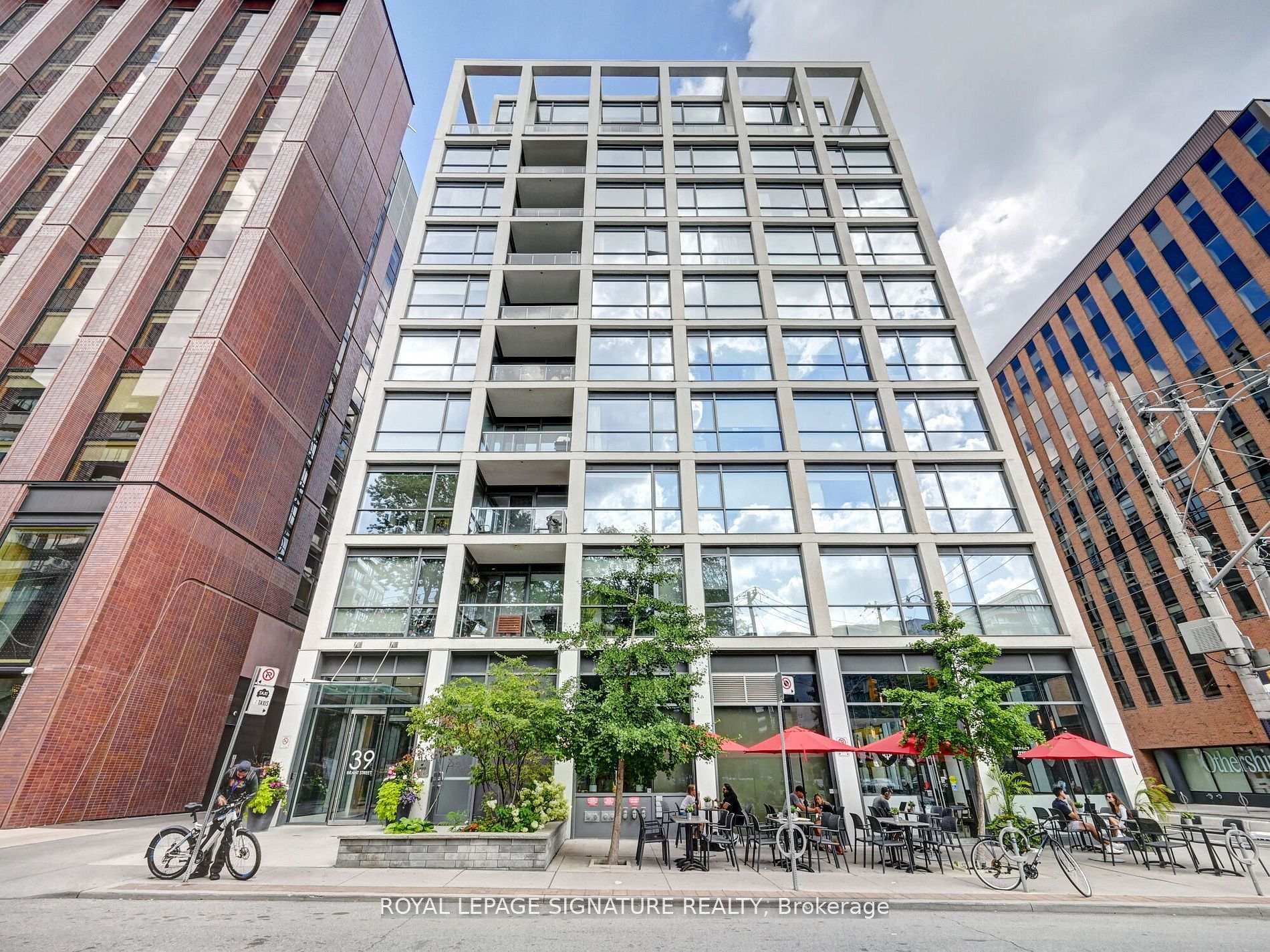 39 Brant Street Unit PH18 photo 3