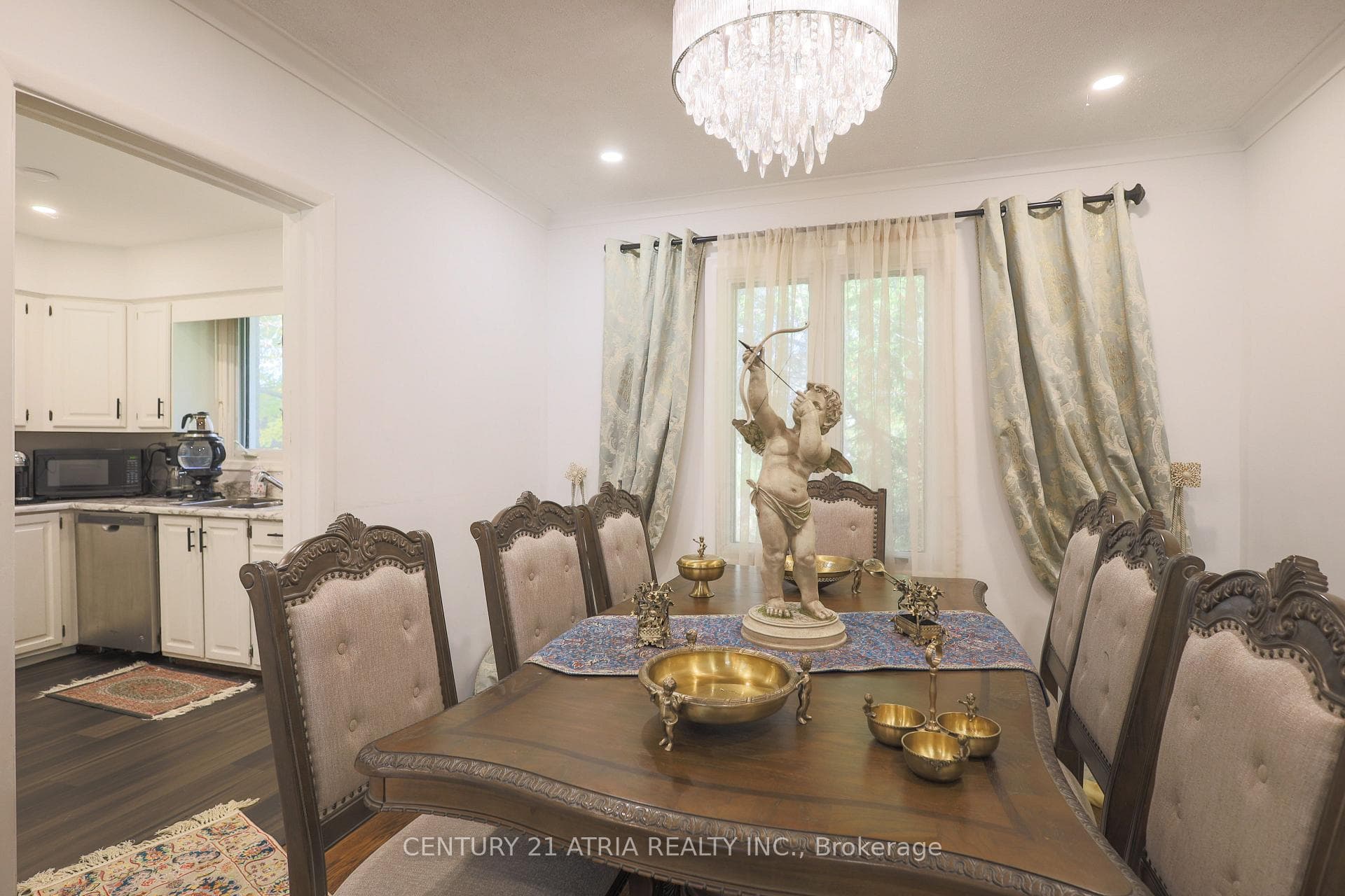 180 Patricia Avenue photo 12