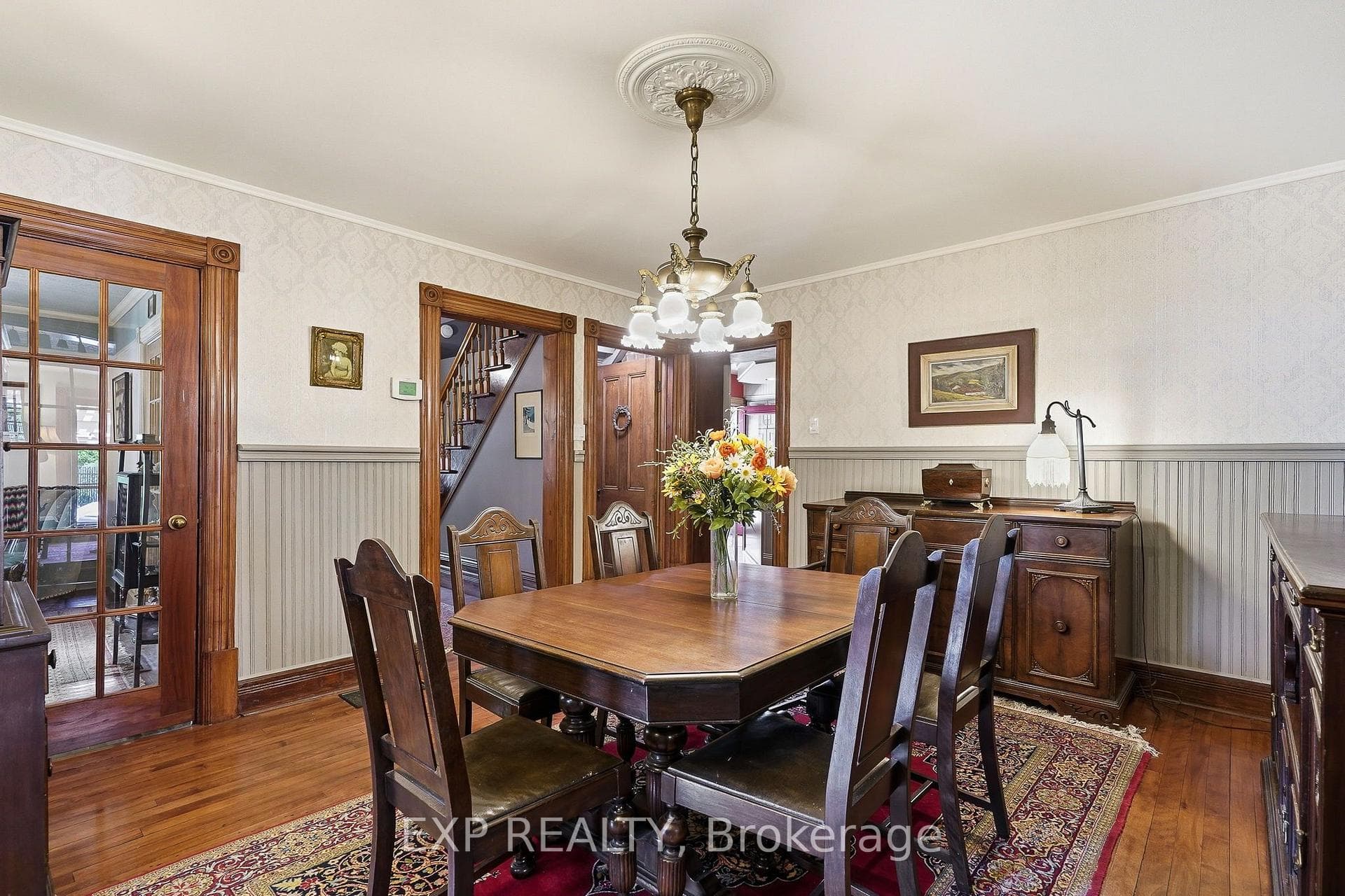 702 Dollard Street photo 15
