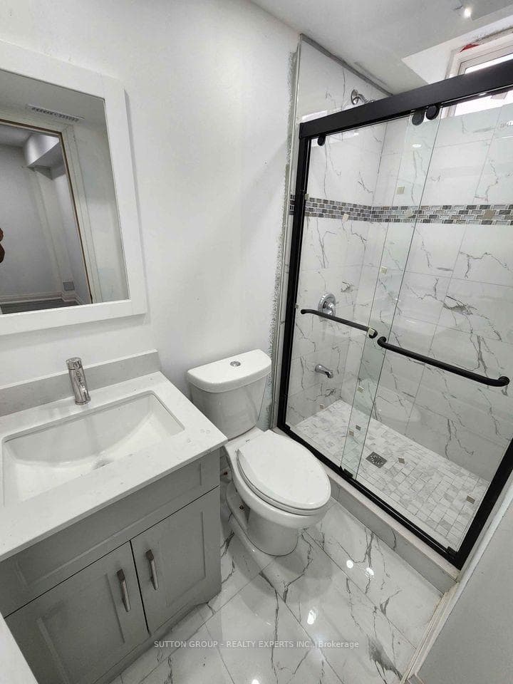84 Parity Road Unit Lower photo 10