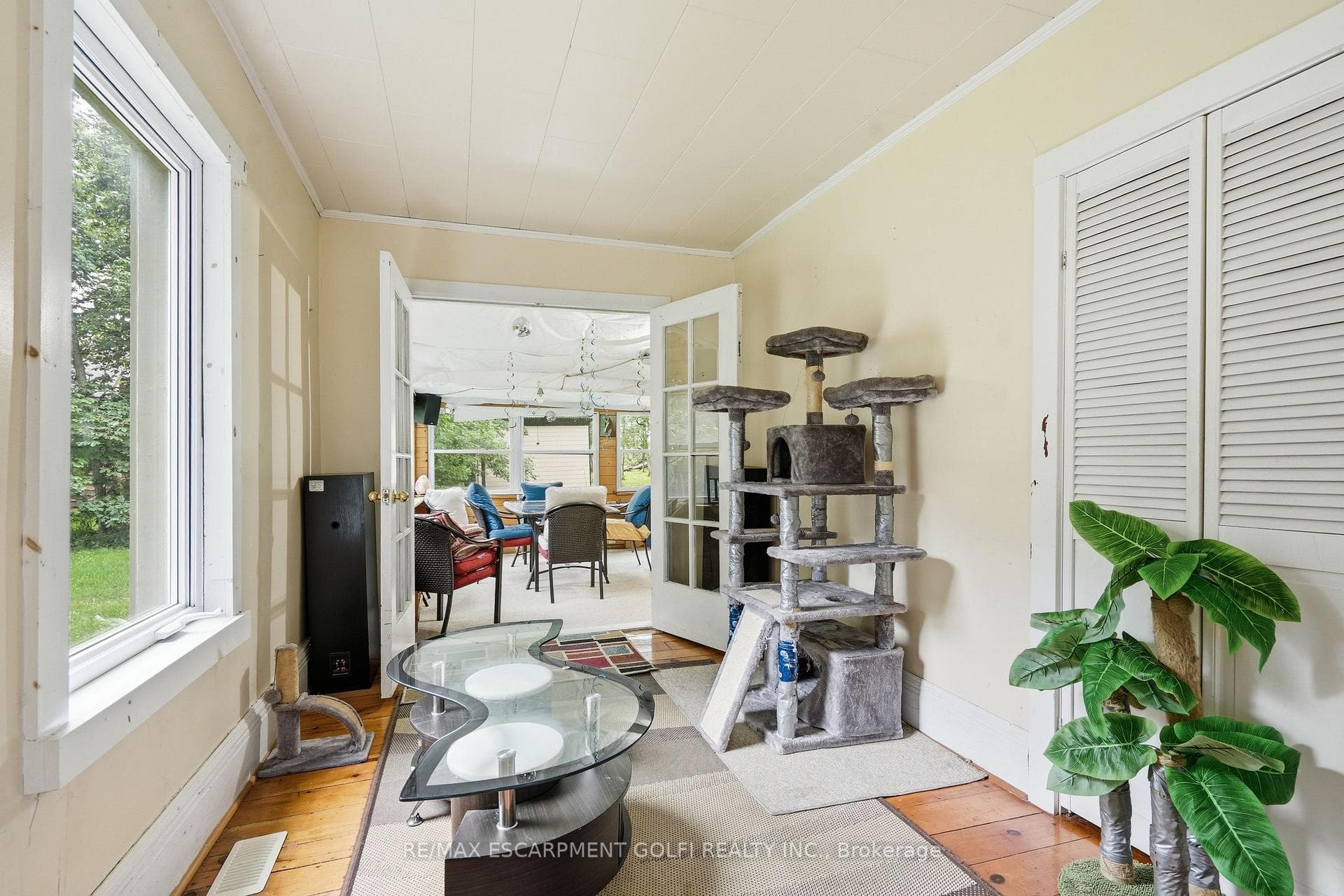 633 Point Abino Road photo 9