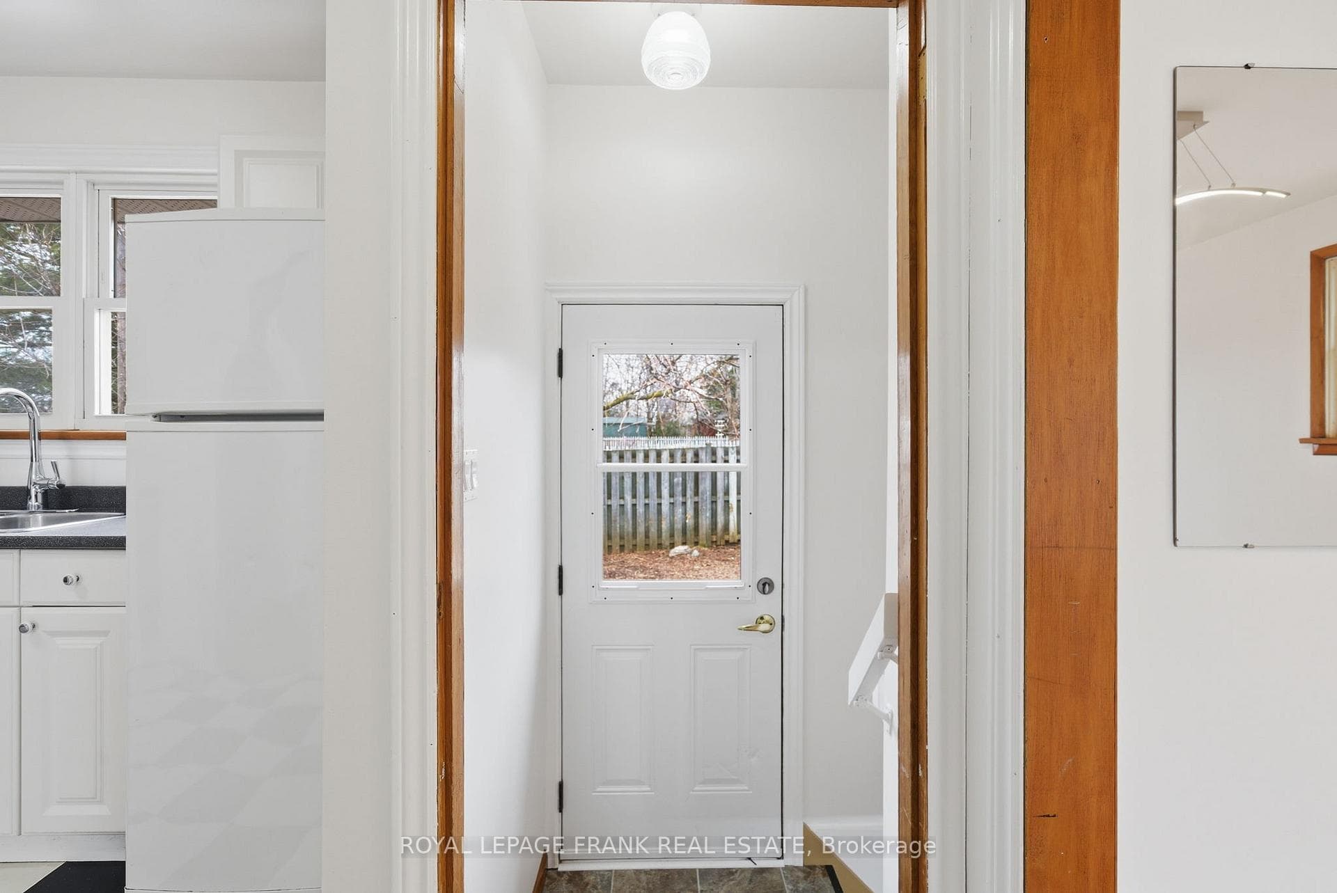 808 Aylmer Street photo 28