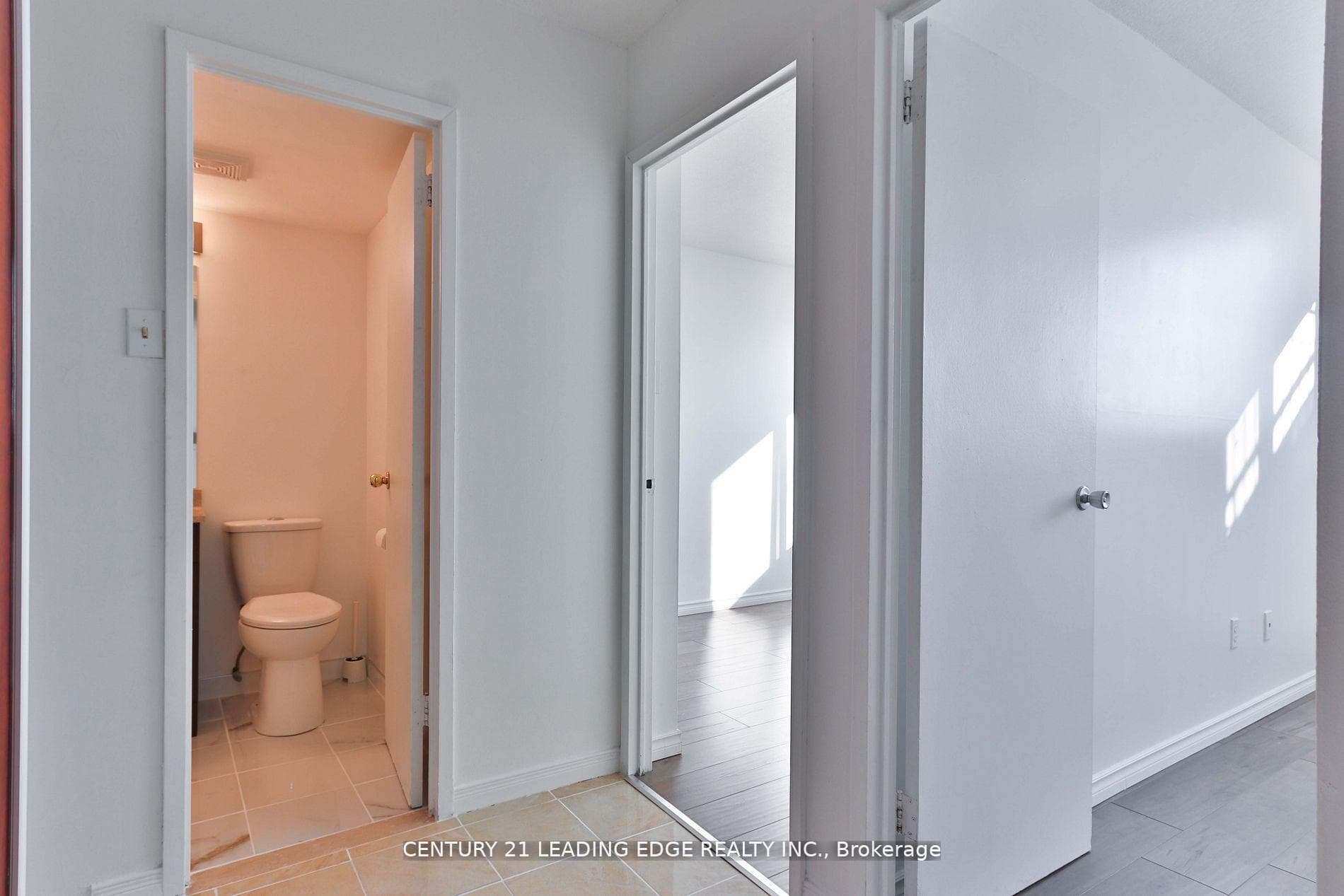 940 Caledonia Road Unit 1003 photo 18