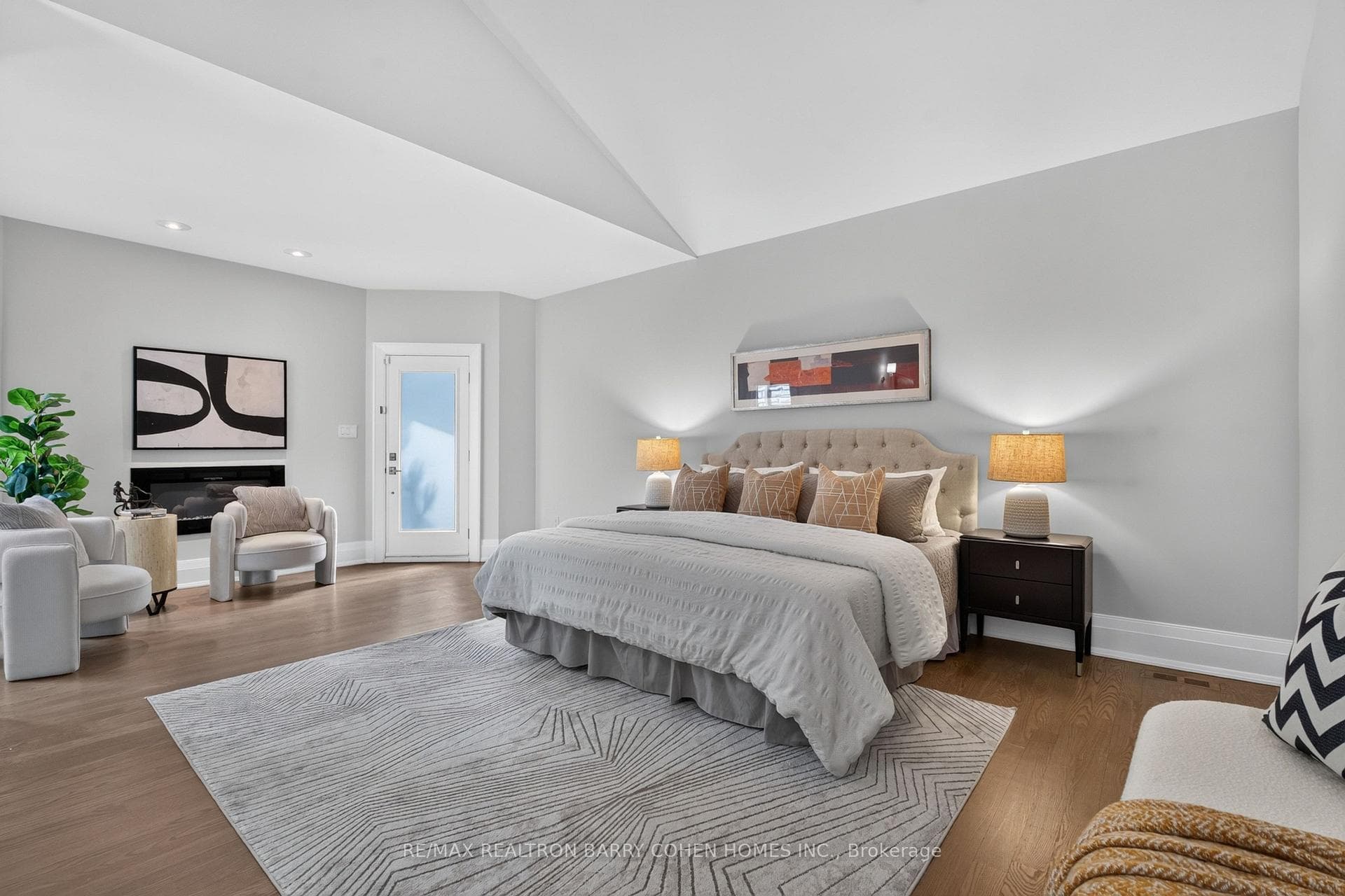 33 Munro Boulevard photo 28