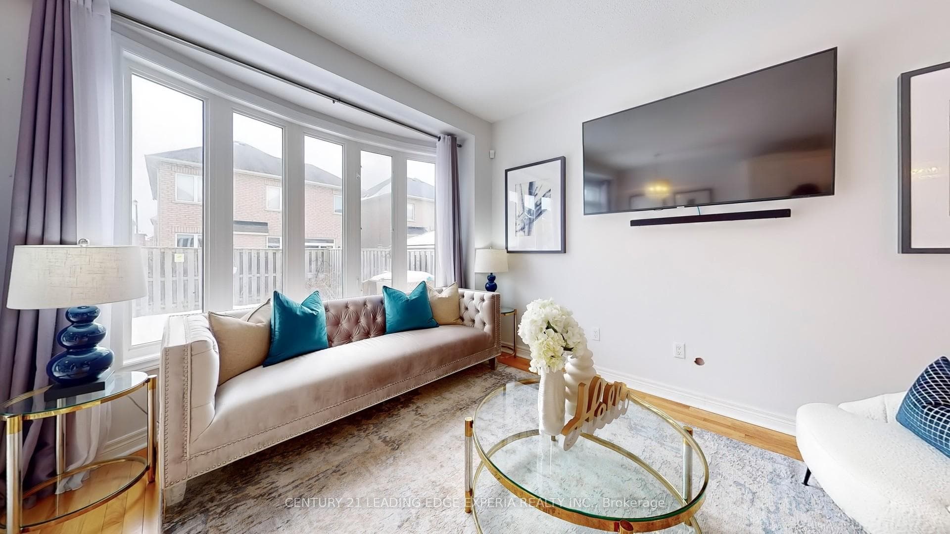 33 Brown Lane photo 6