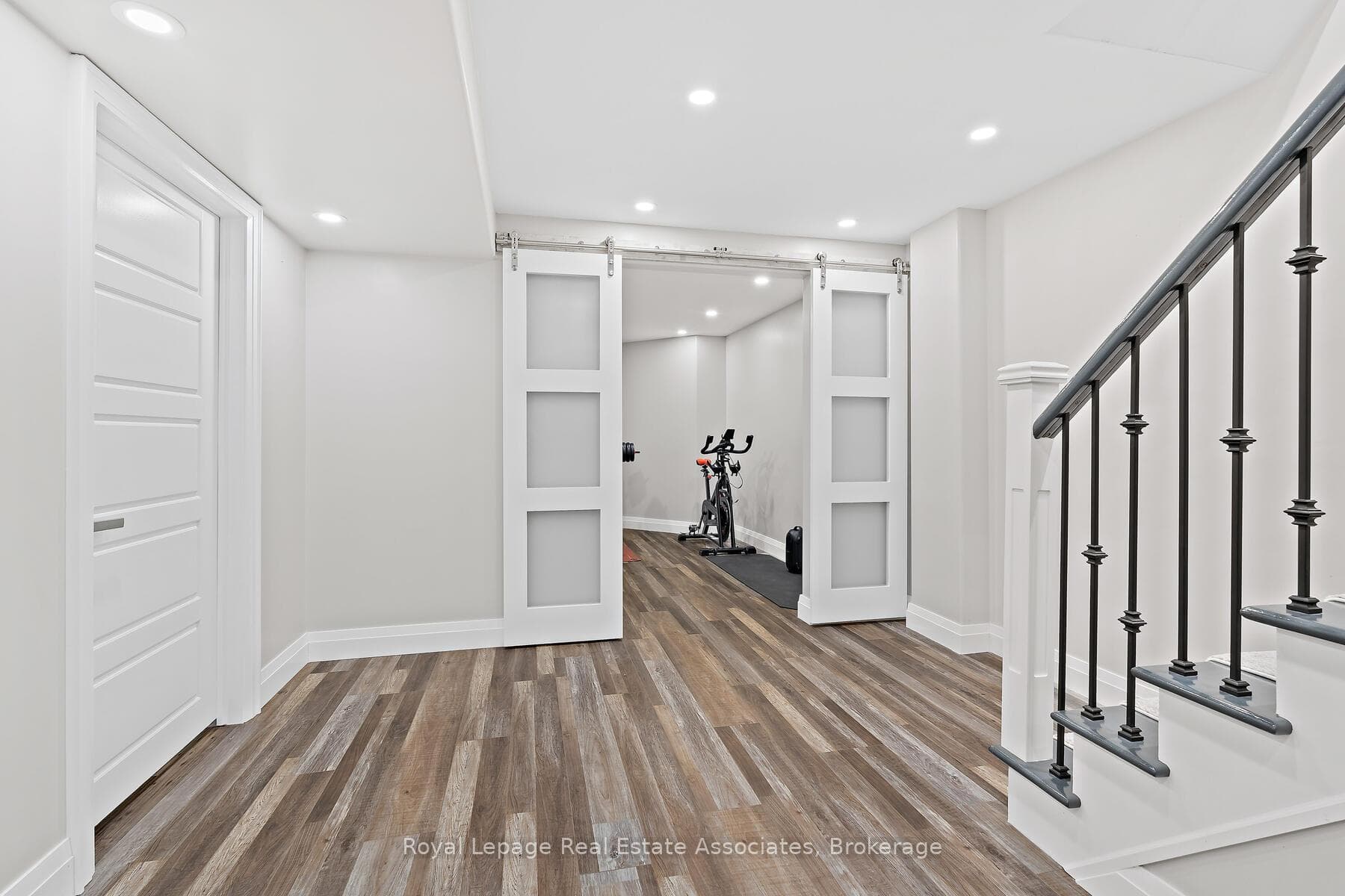 27 Browns Crescent photo 33