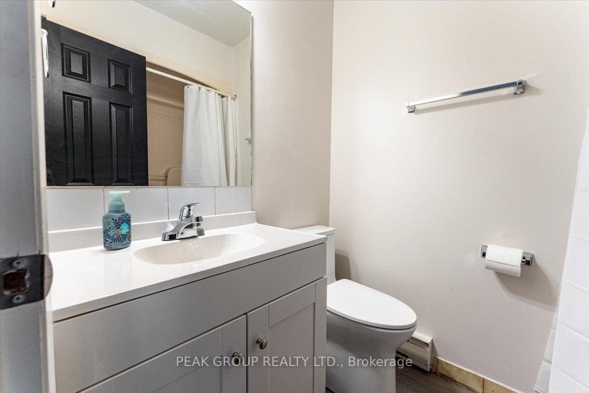 4386 Drummond Road Unit 2 photo 17