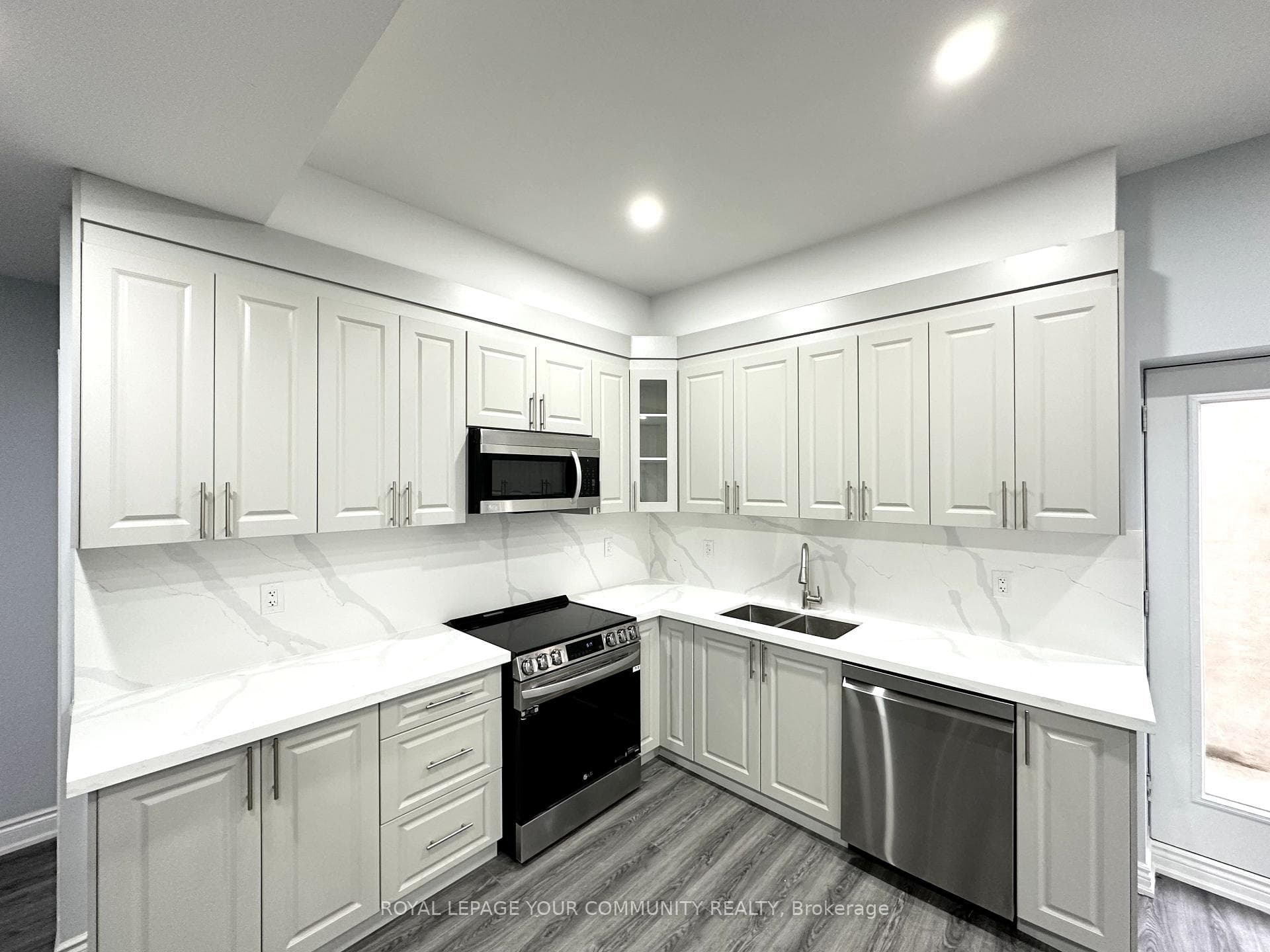 18 Pellegrini Drive Unit BSMT photo 6