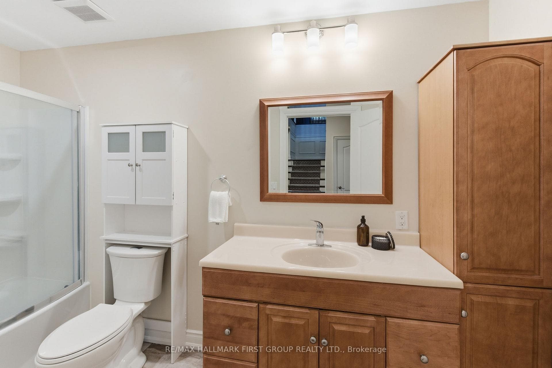 53 Brown Street photo 32