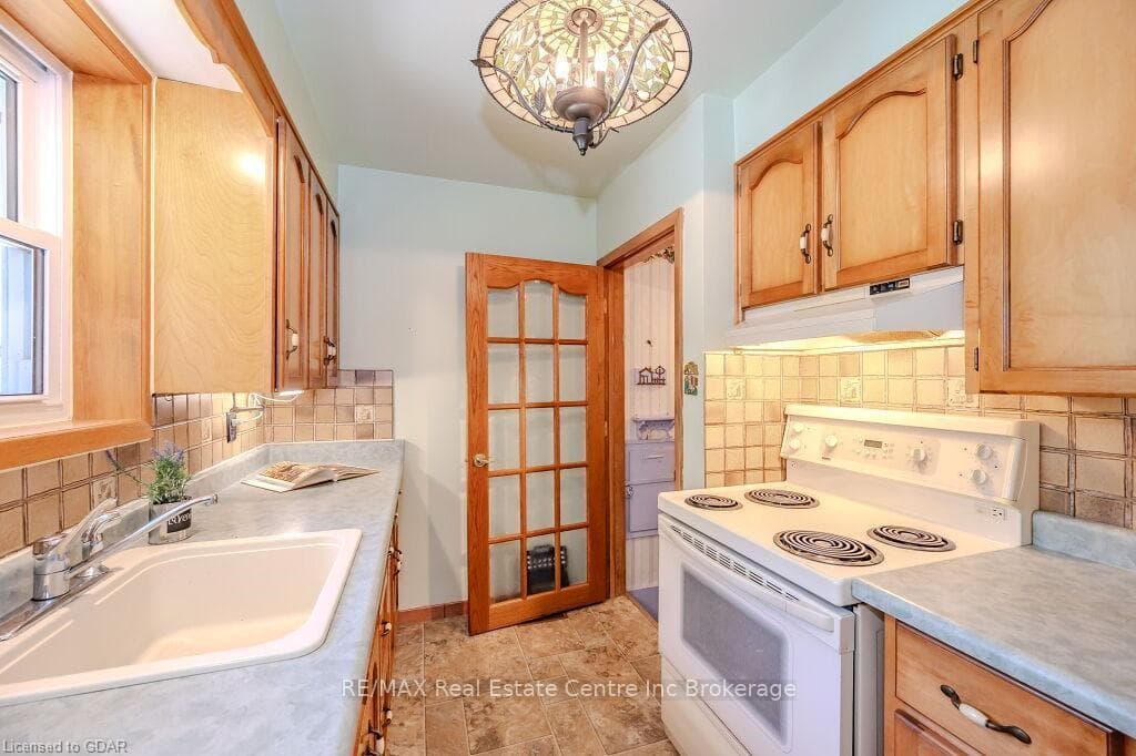 117 RENFIELD Street photo 8