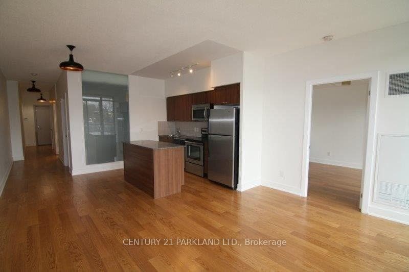 1638 Bloor Street Unit 311 photo 2