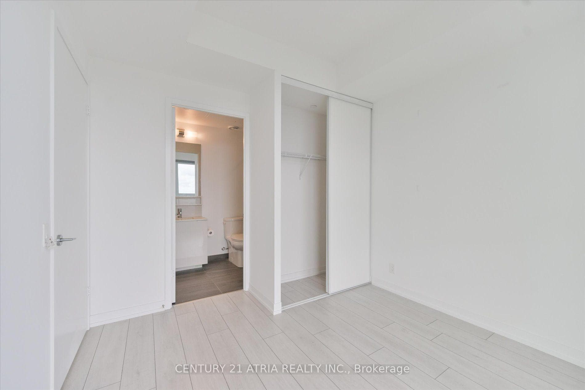 5 Buttermill Avenue Unit 4006 photo 10