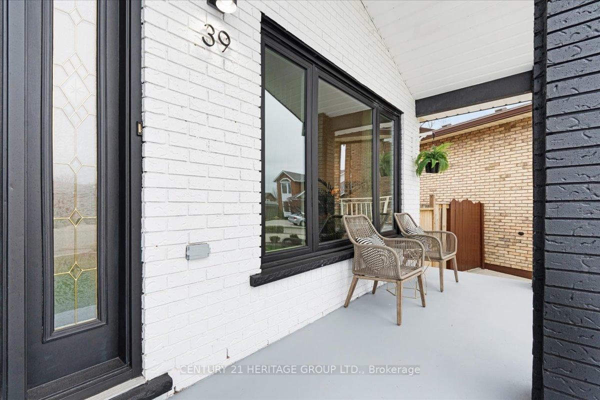 39 Pheasant Place photo 3