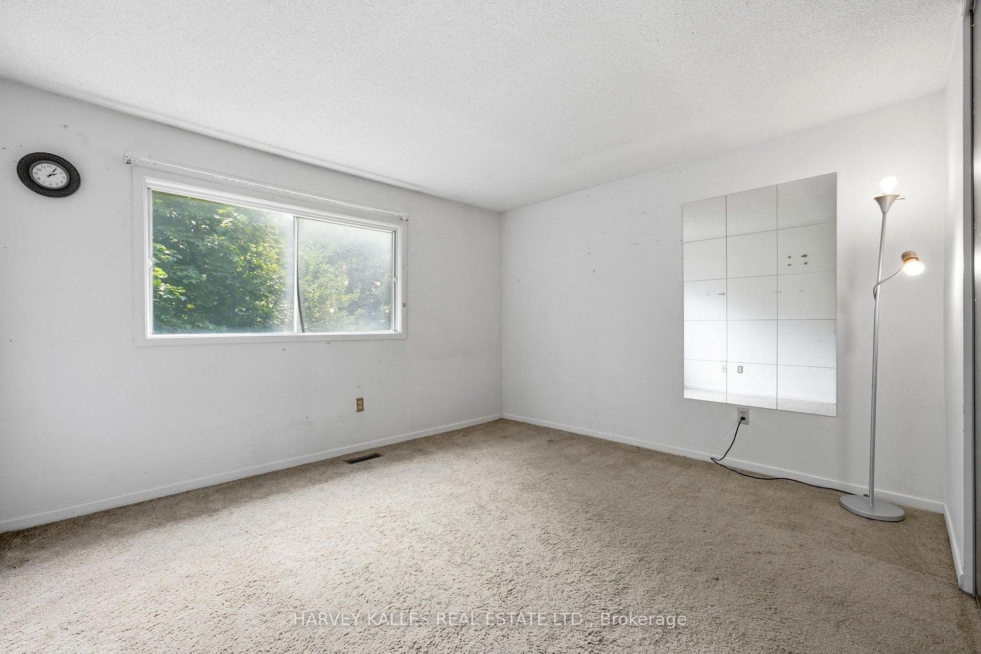 39 Newington Crescent photo 22