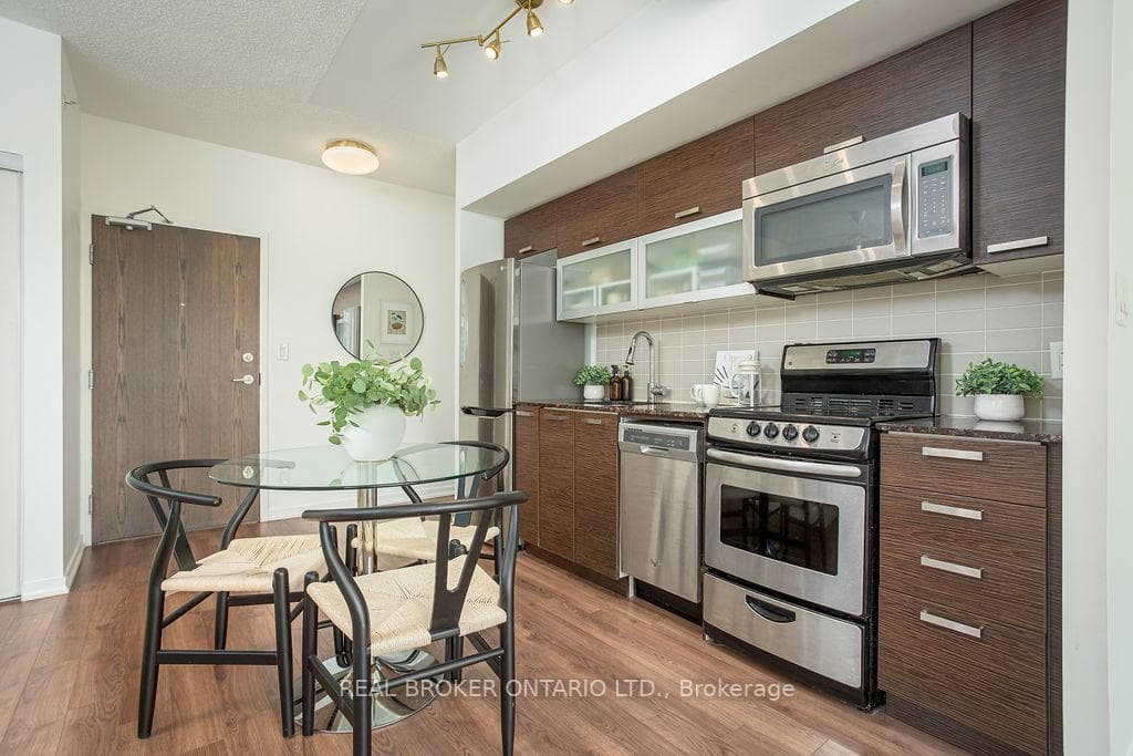 68 Abell Street Unit 1108 photo 4