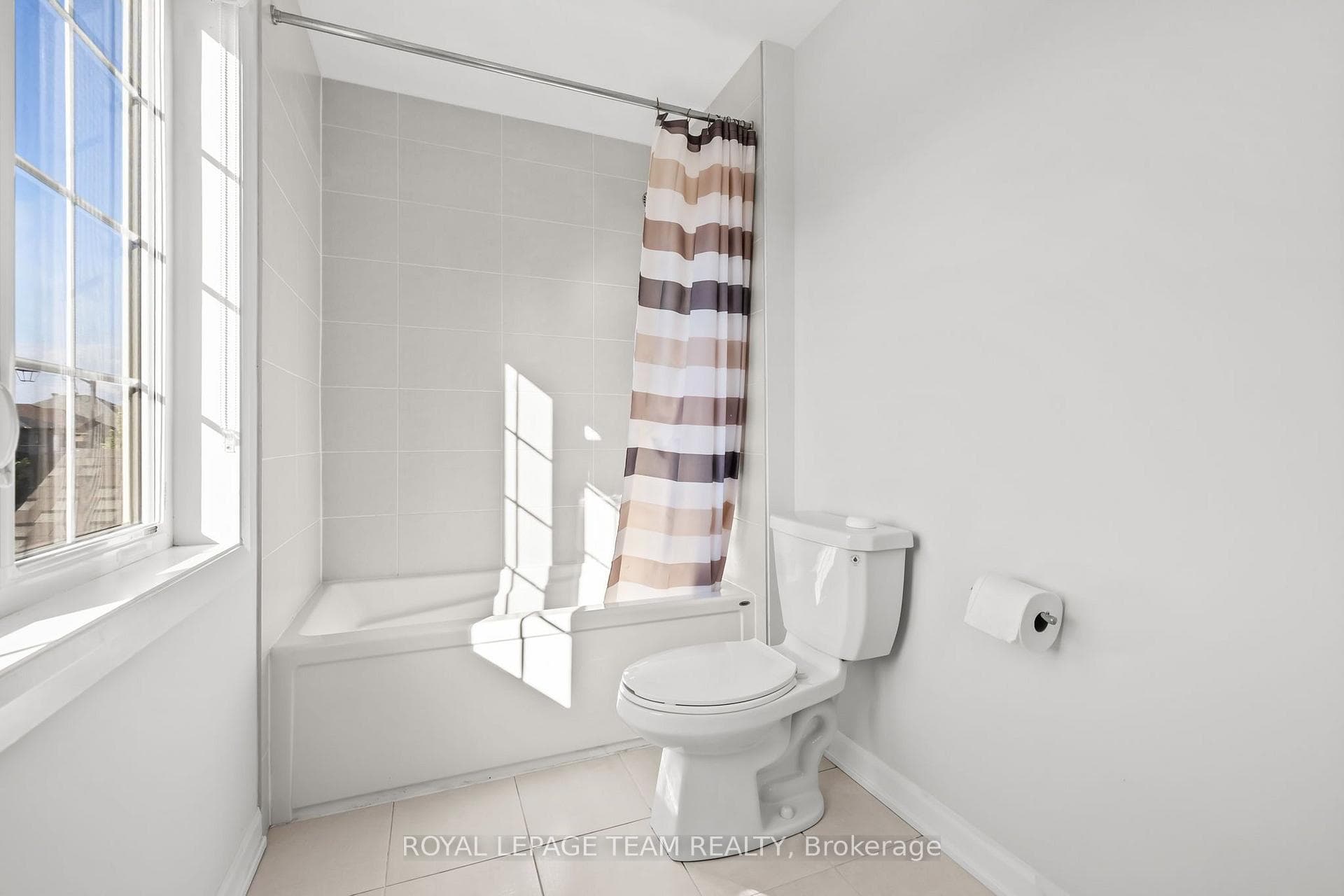 70 Ralph Erfle Way photo 27