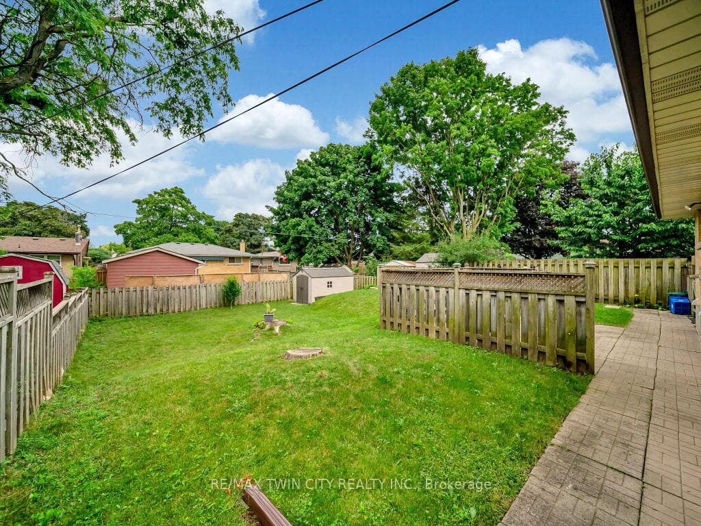 68 Maywood Road photo 37