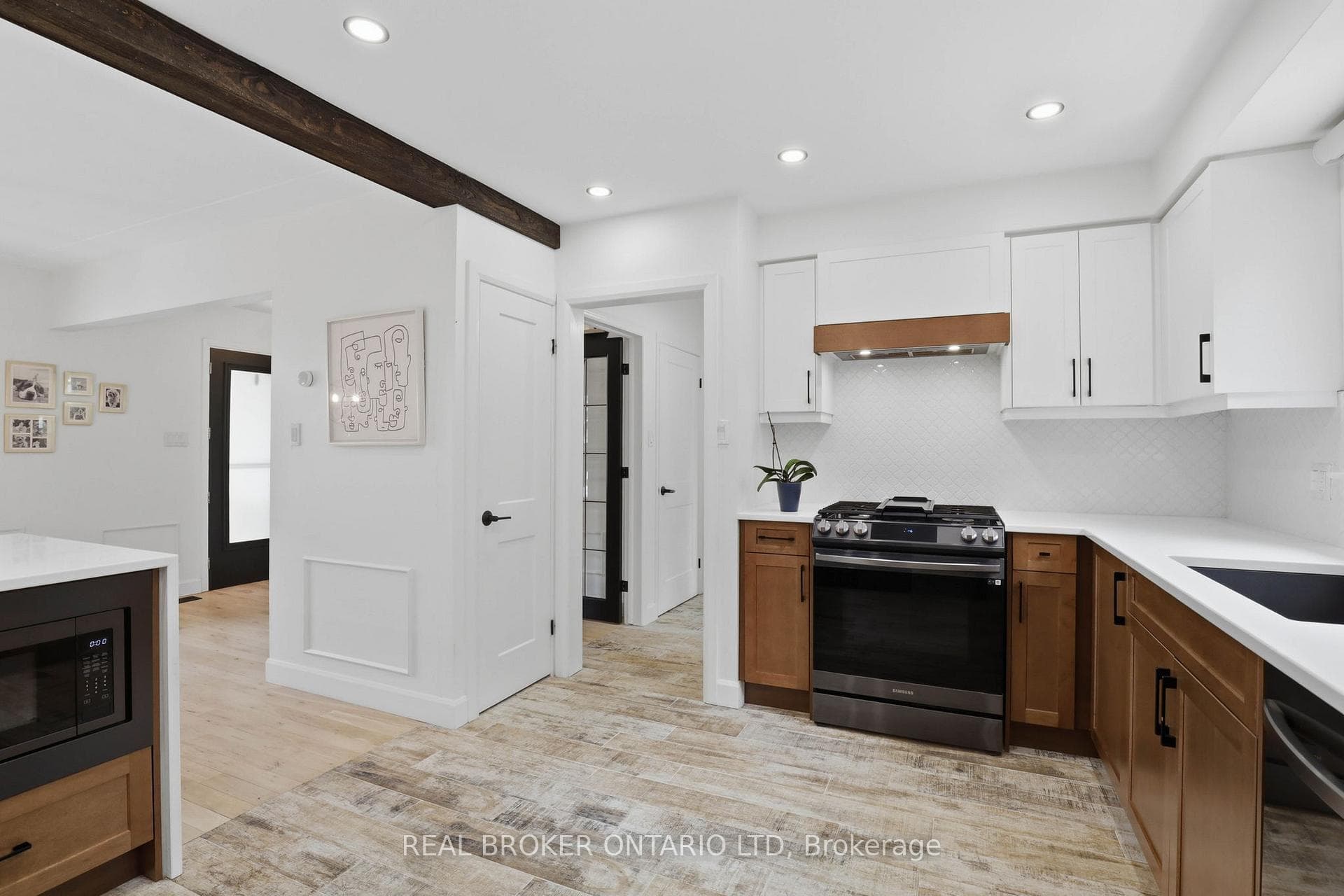 196 Wychwood Park photo 9