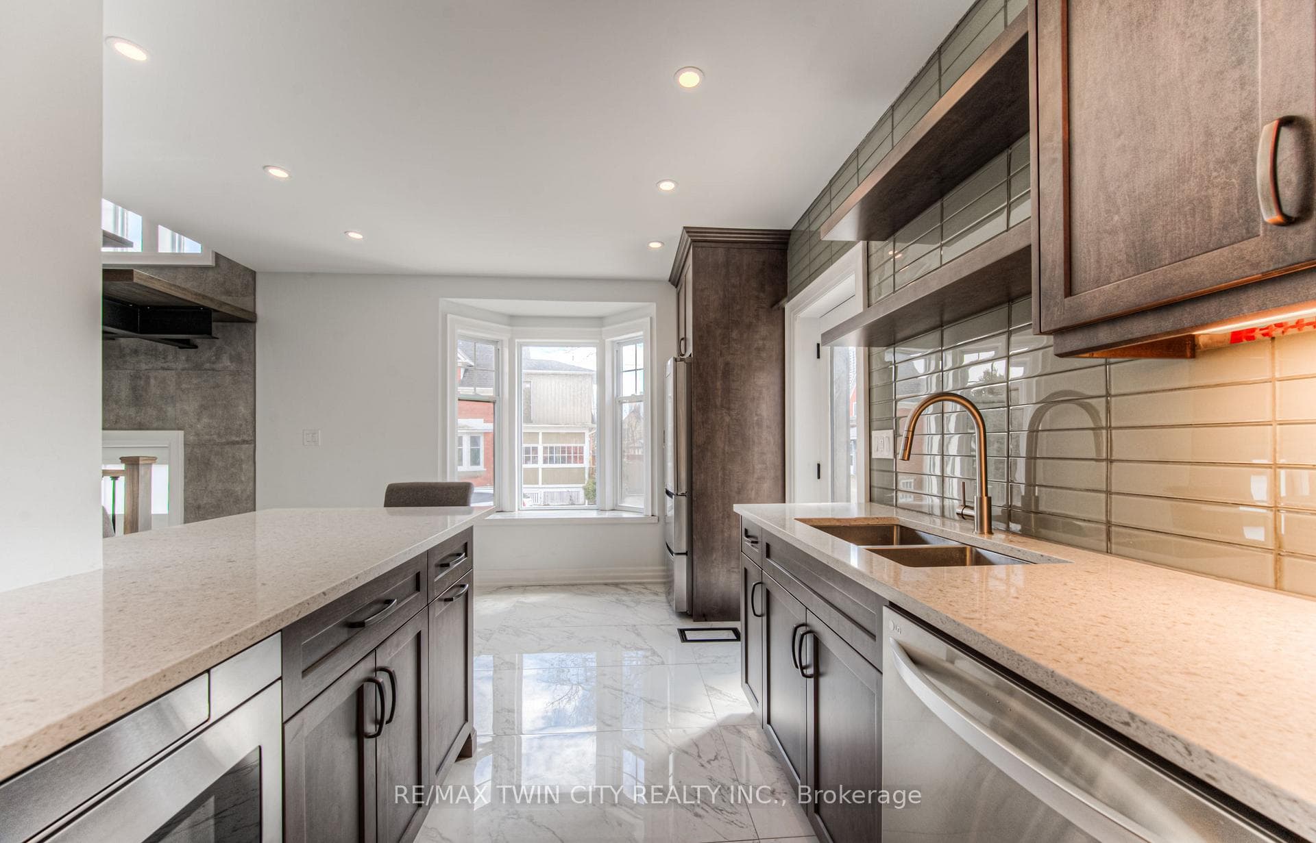 31 Dekay Street photo 26