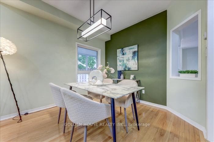 21 Debonair Drive photo 10