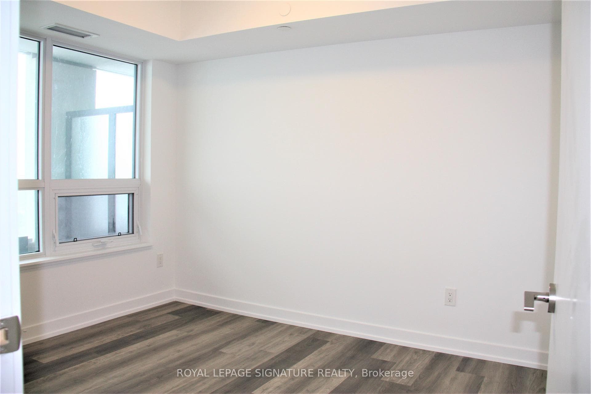 1480 Bayly Street Unit 1207 photo 9