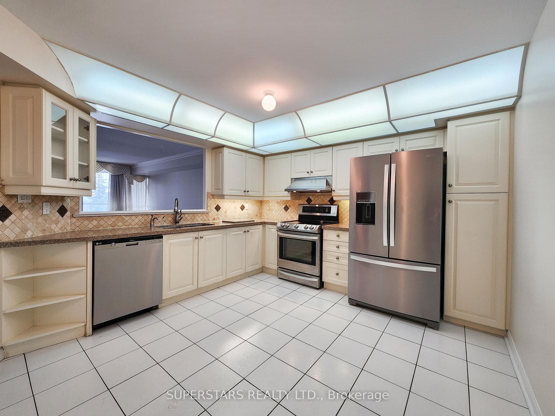 610 Bullock Drive Unit 407 photo 7