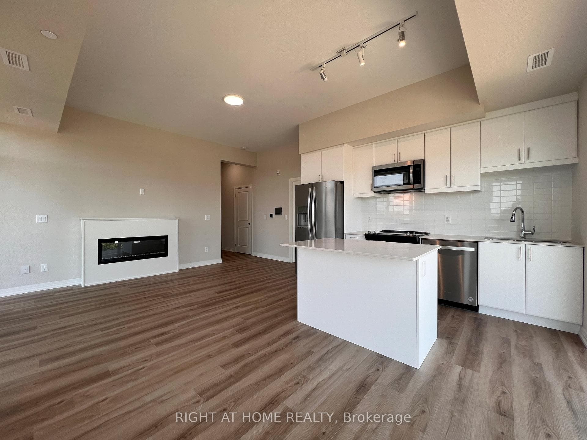 50 HERRICK Avenue Unit UP 18 photo 12