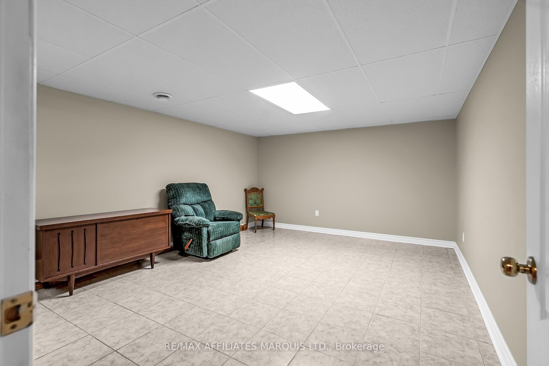 1413 Queen Street photo 36