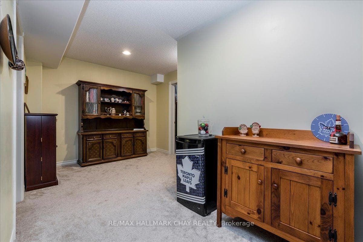 85 Miller Drive photo 17