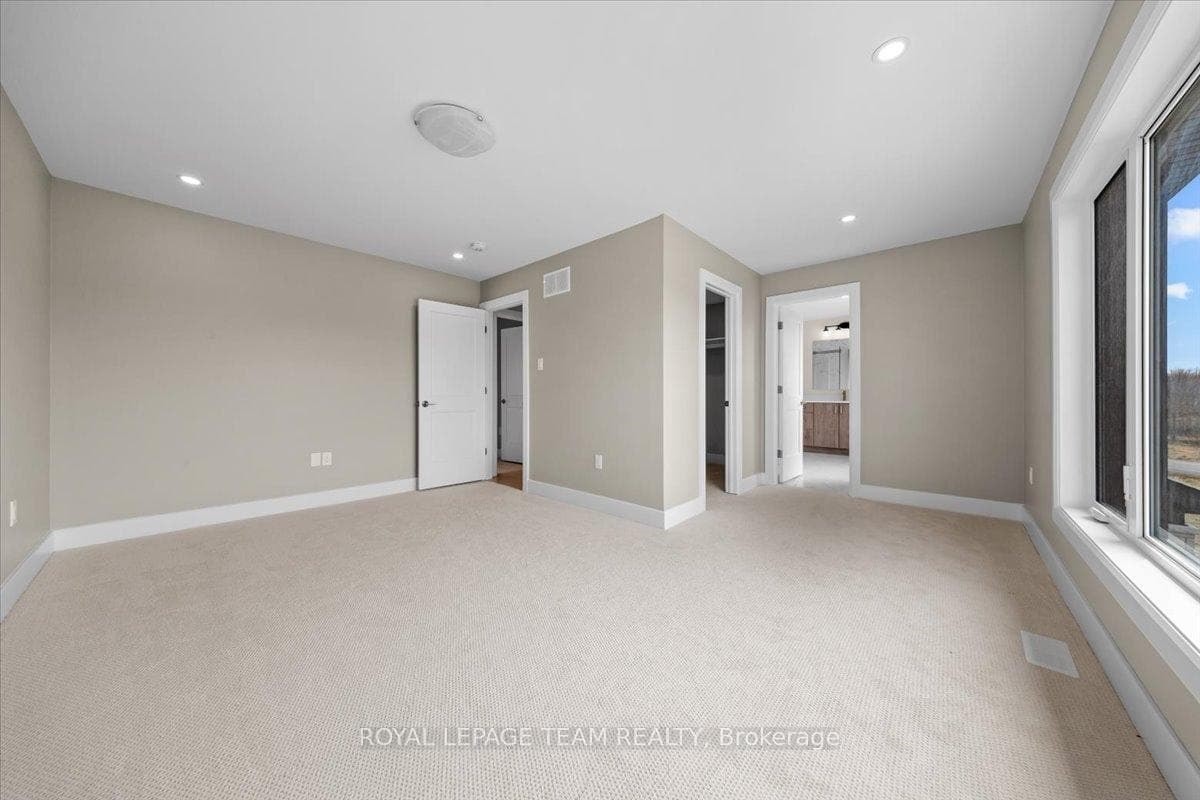 72 Synergy Way photo 30