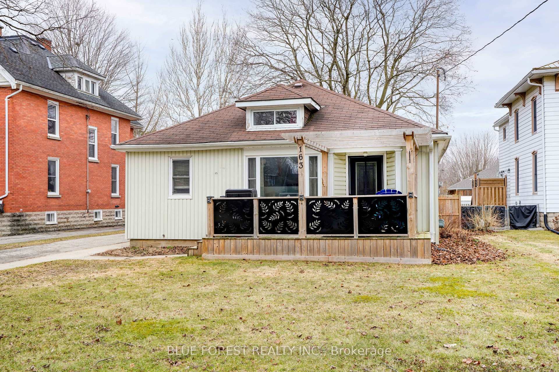 163 Shackleton Street photo 3