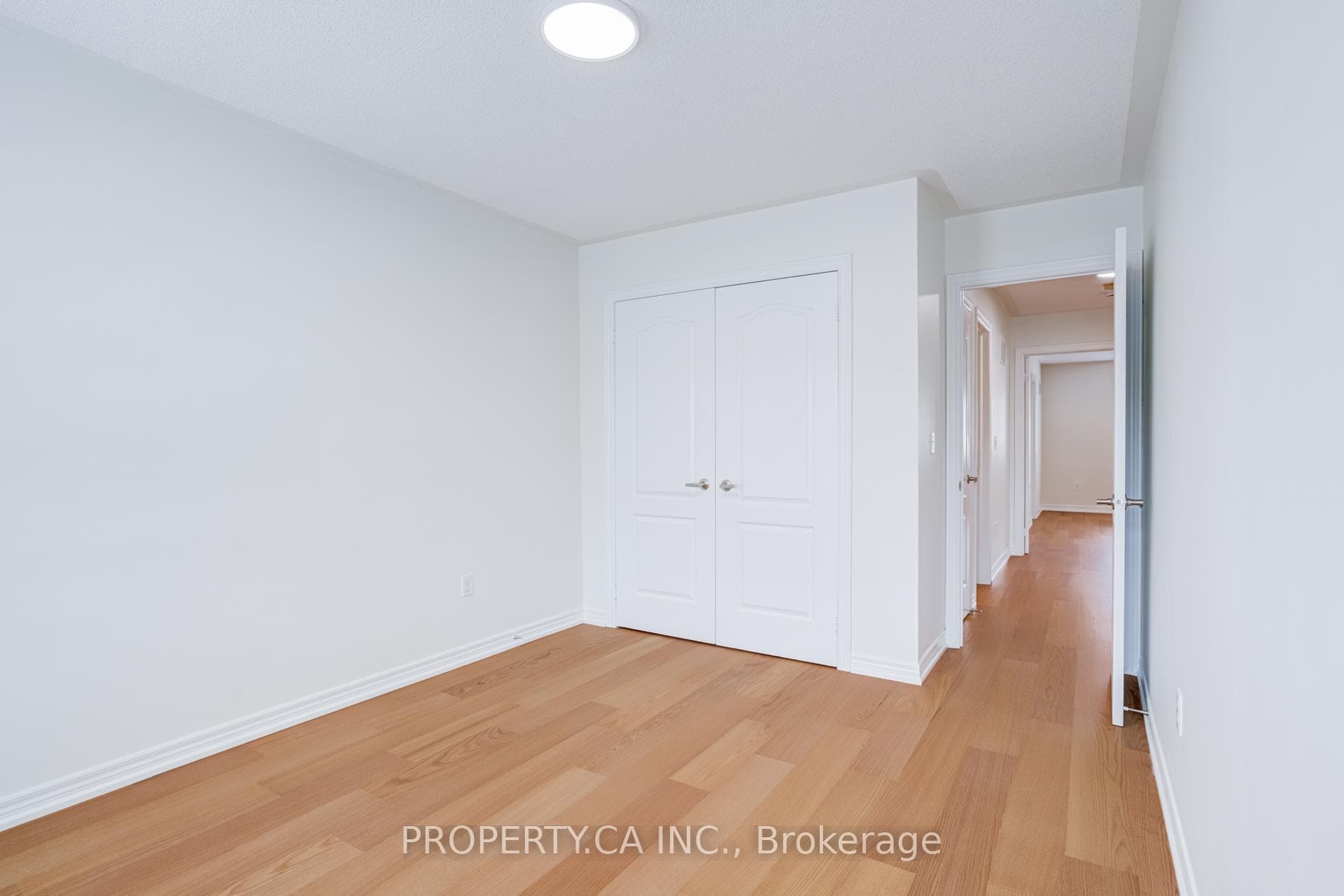 3347 Eglinton Avenue photo 31