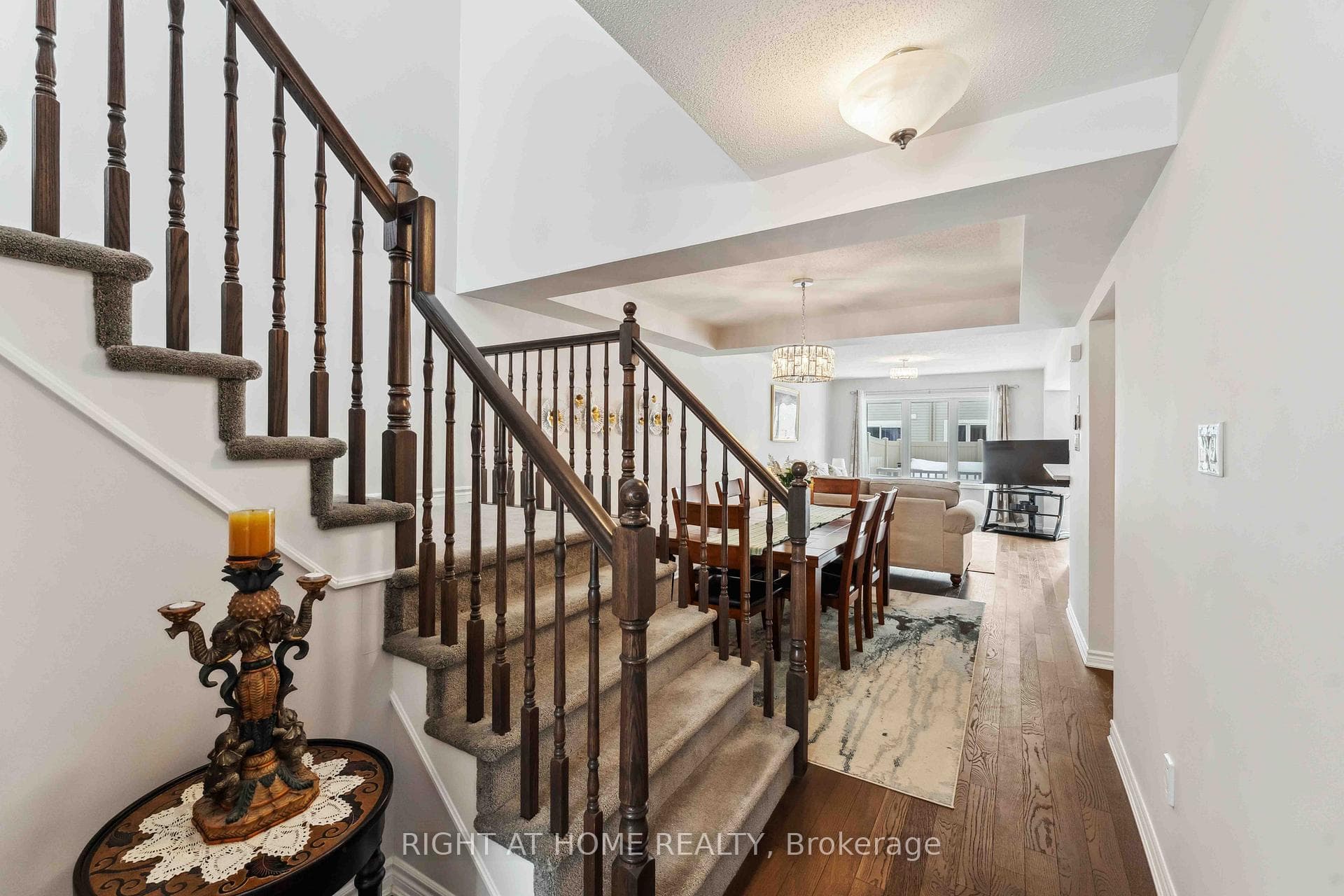 123 LANCELEAF Way photo 4