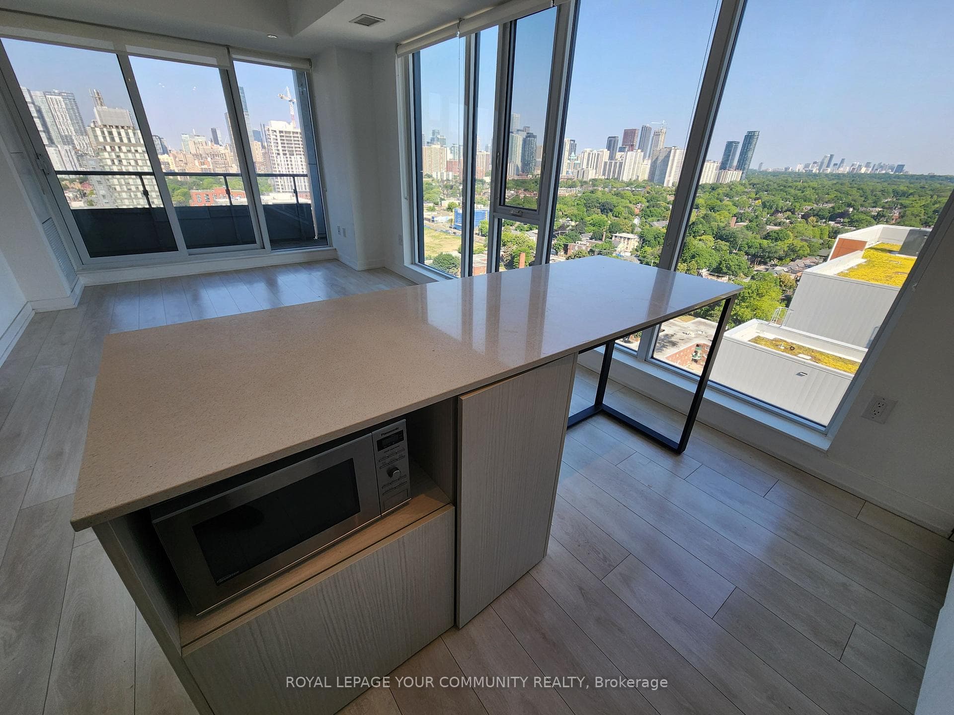225 Sumach Street Unit 2109 photo 4