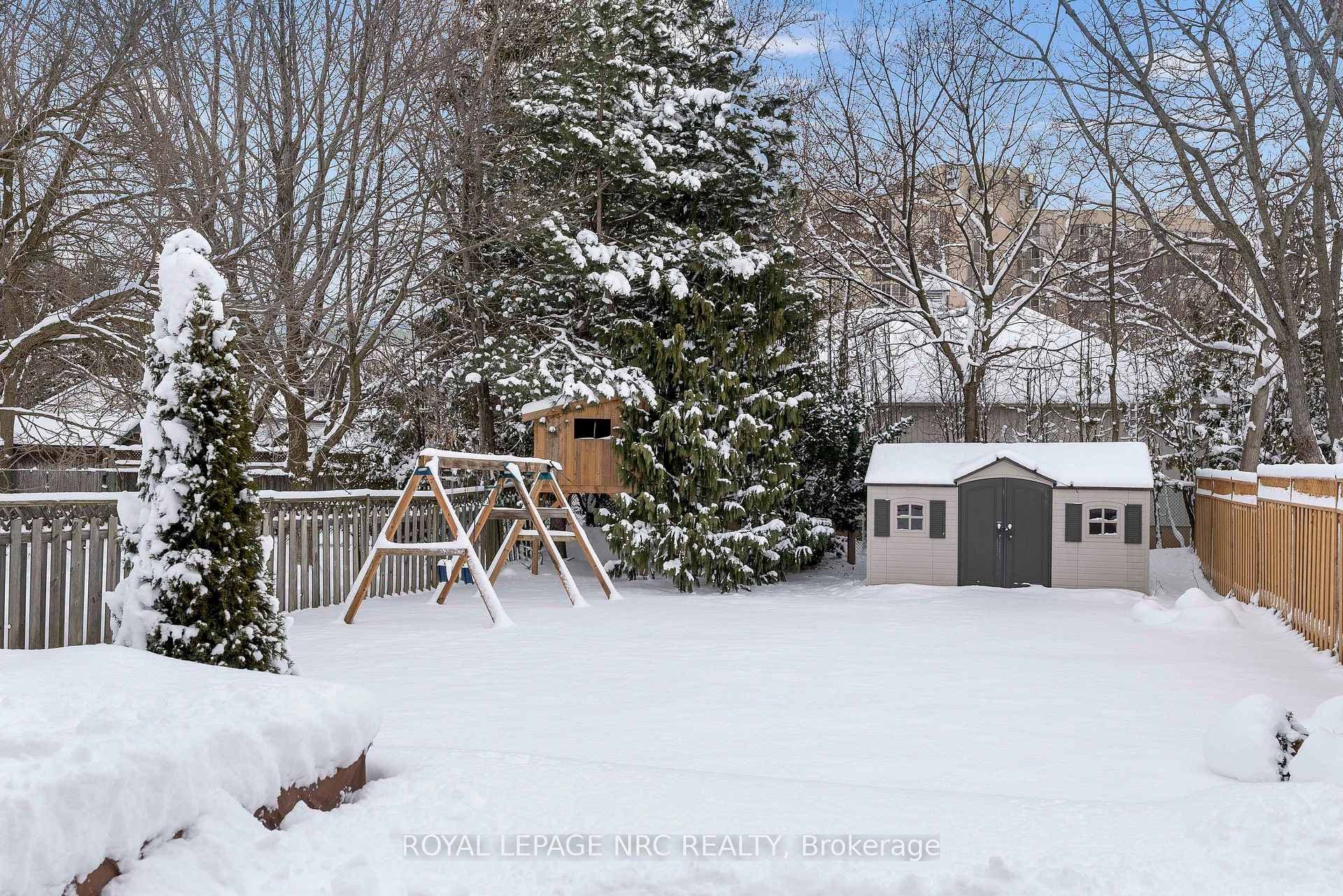 41 Huntington Lane photo 42