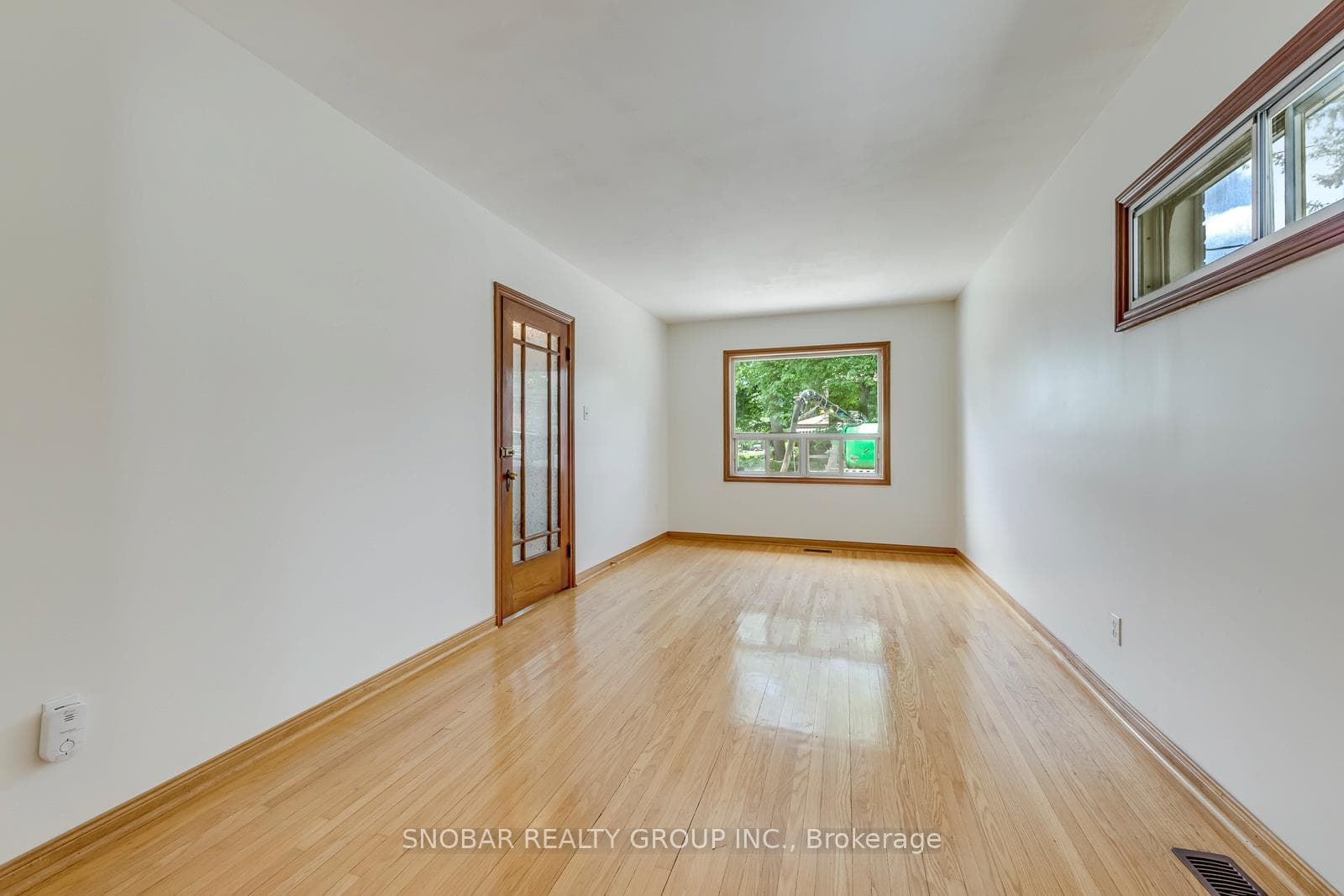 97 Guestville Avenue photo 13