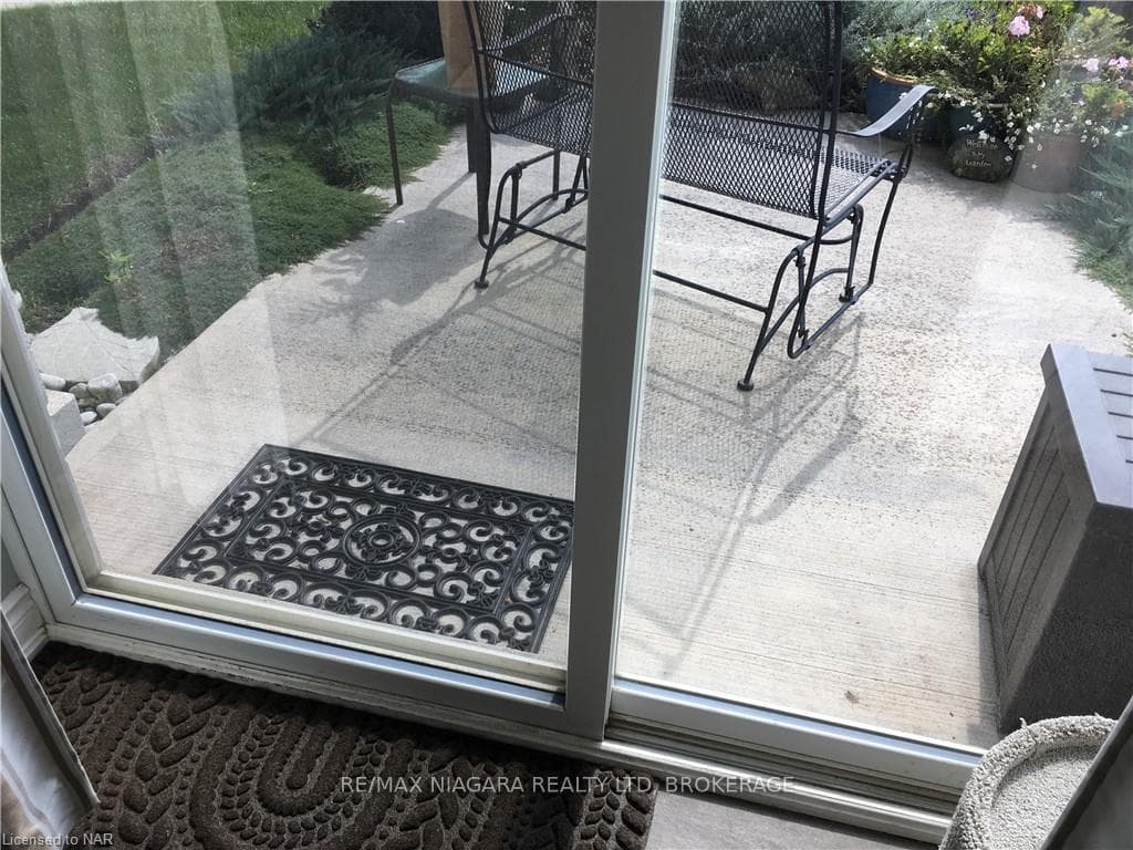 8111 FOREST GLEN Drive Unit 127 photo 17