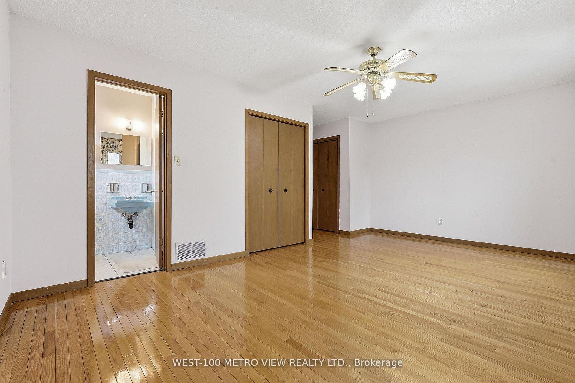 3099 Bentworth Drive photo 15