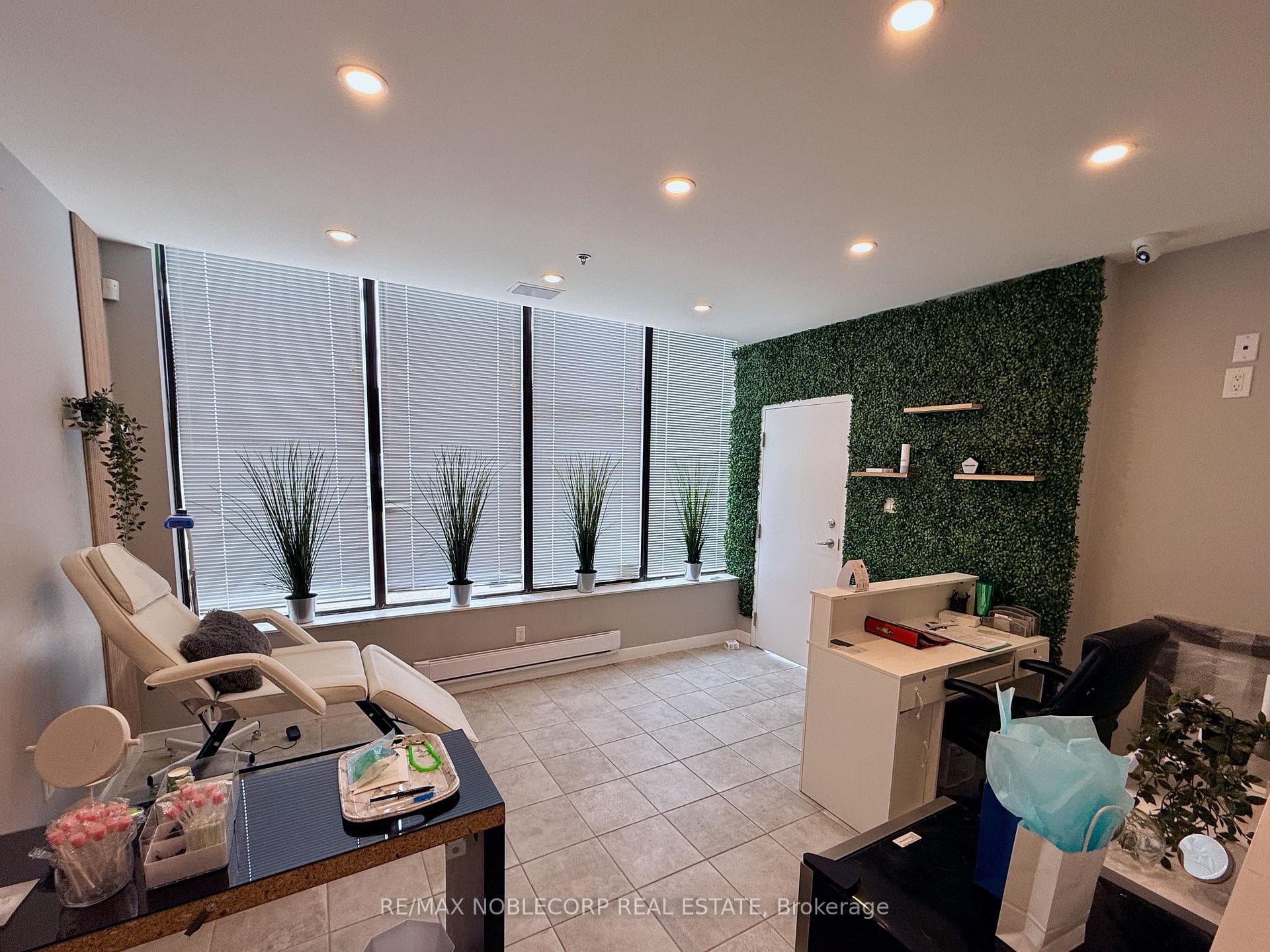 44 Goodmark Place Unit 2 photo 5
