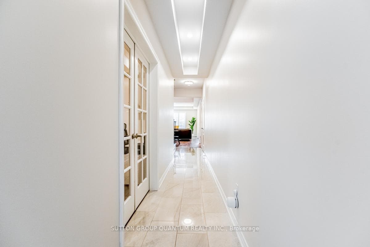 22 Mountain Heights Place photo 6