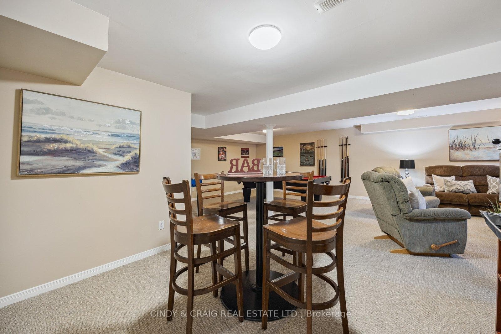 1555 Glenbourne Drive photo 17