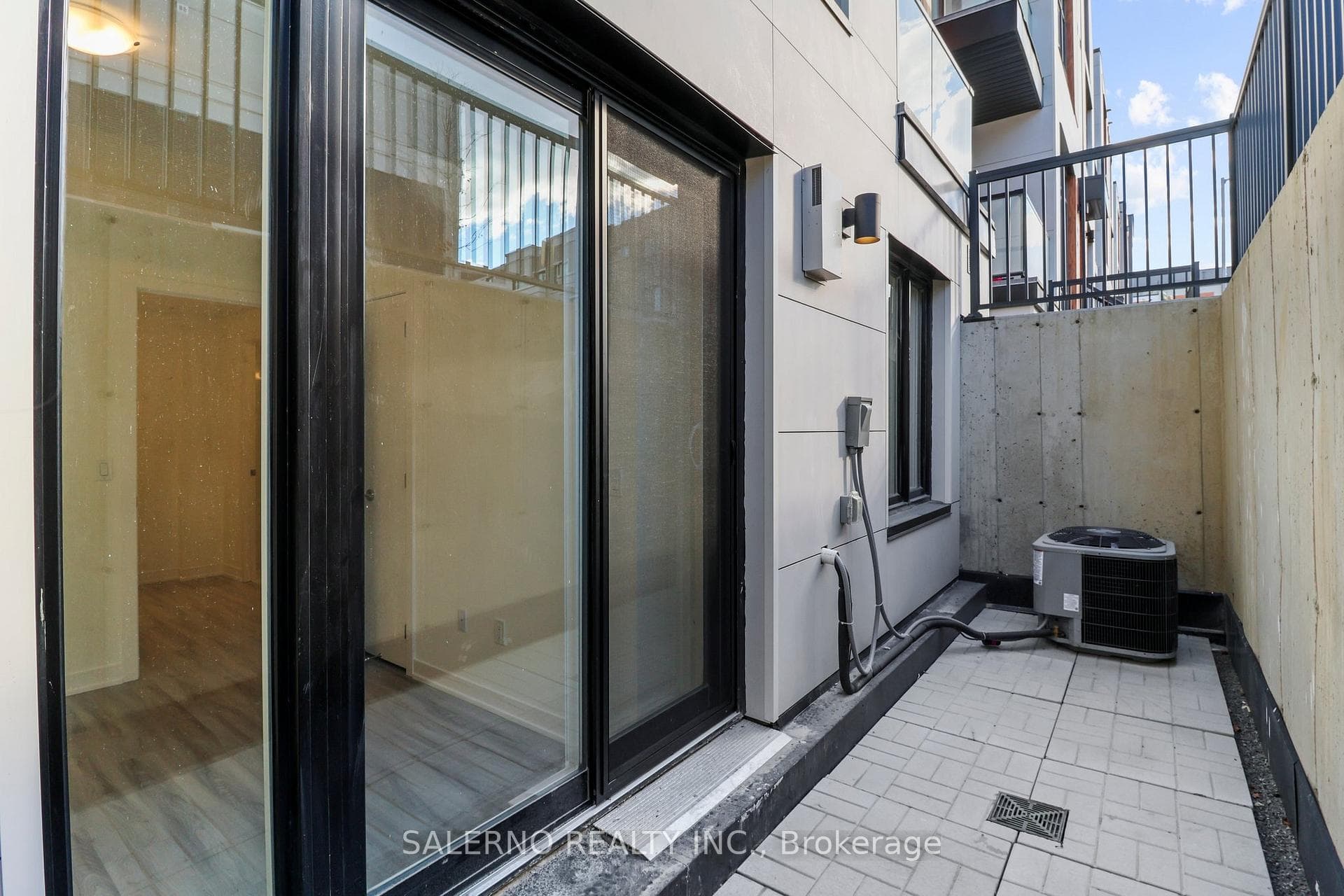 8 David Eyer Road Unit 1214 photo 24