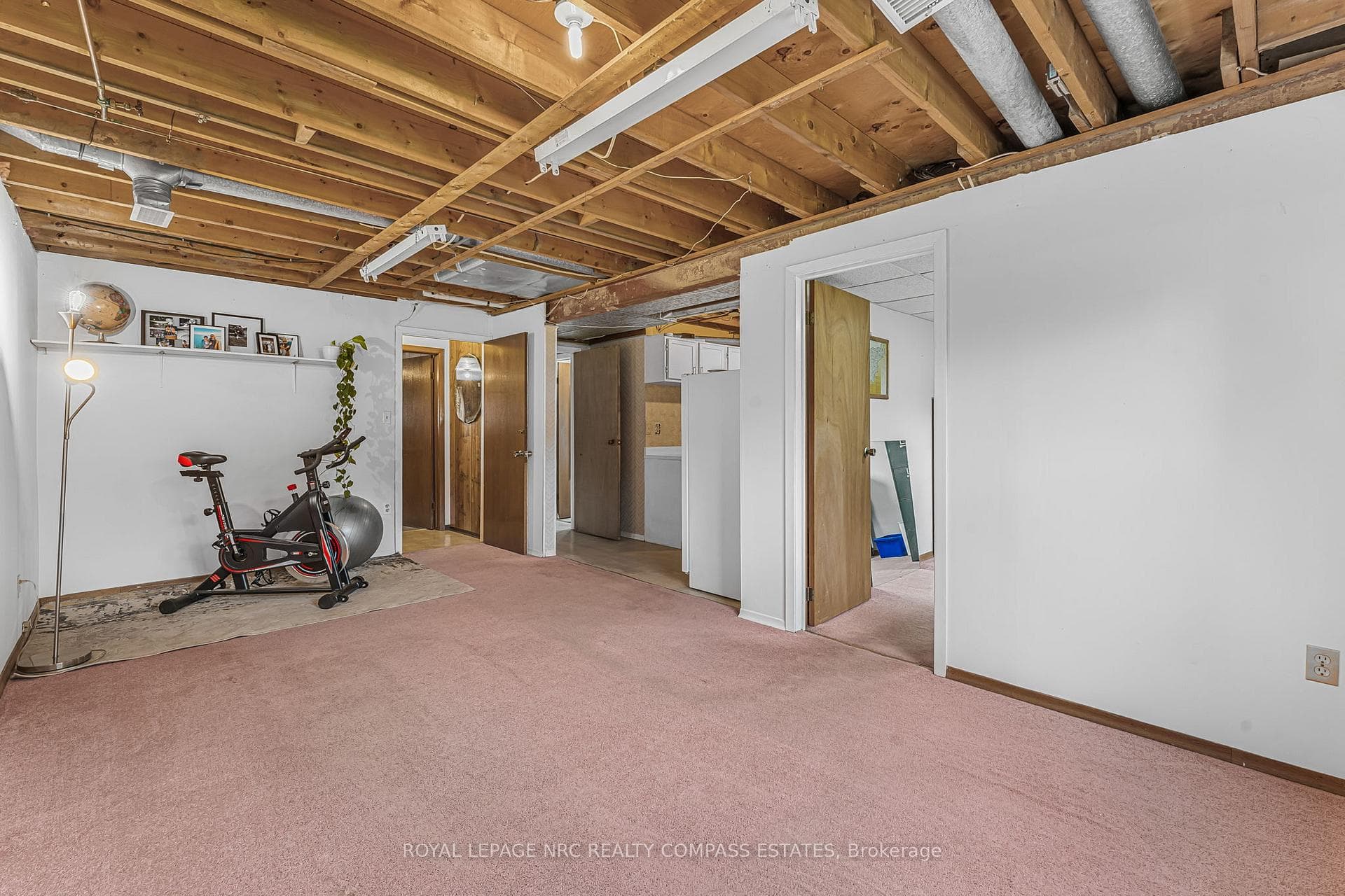 20 Prince Philip Drive photo 34