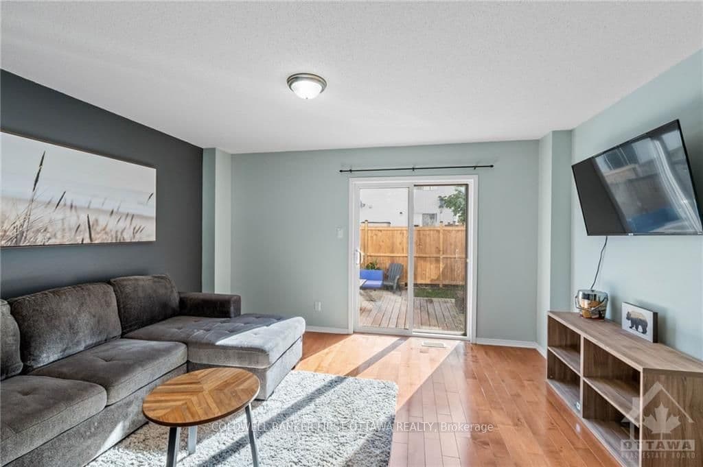 474 SEYTON Drive photo 22