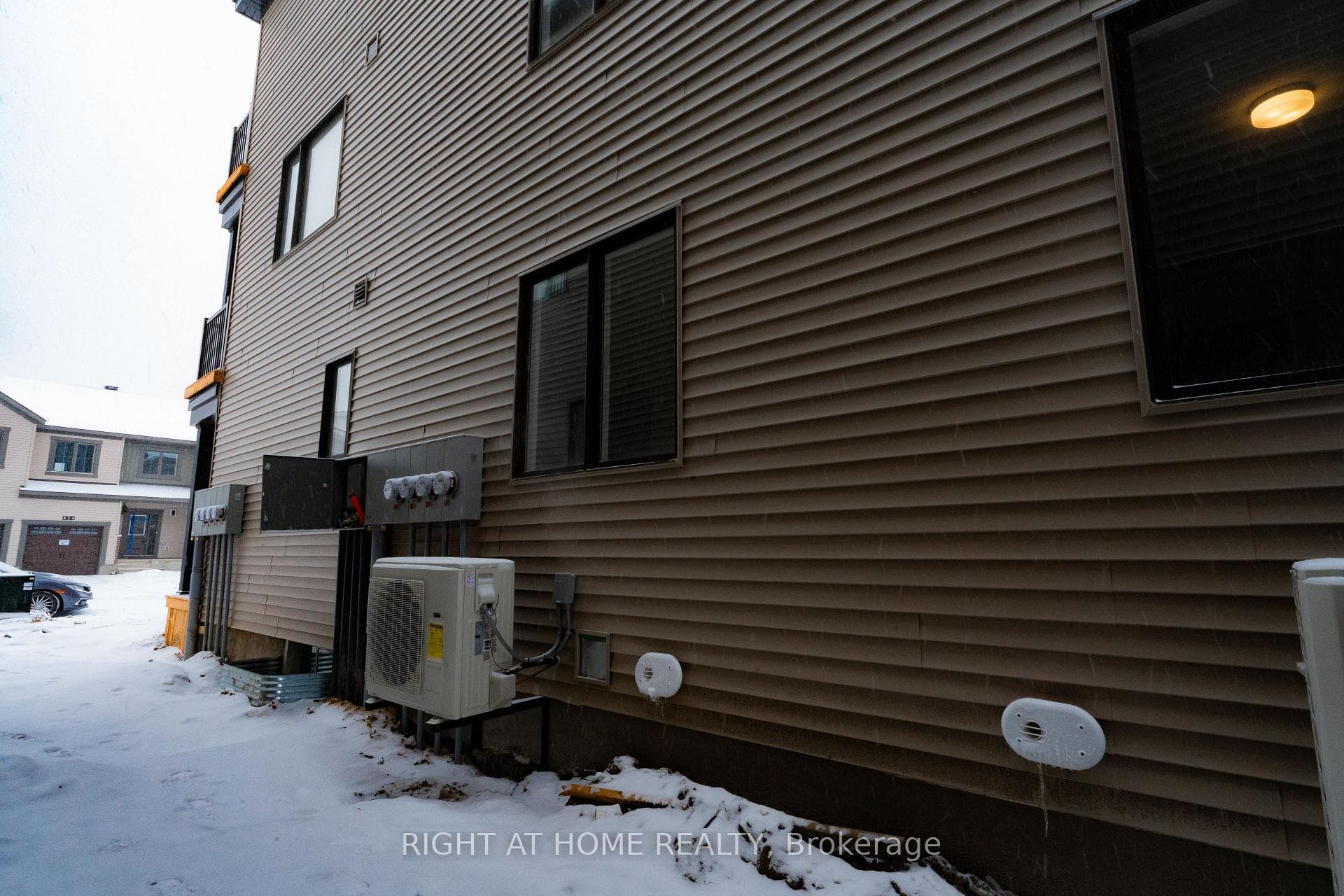 425 Mortar Terrace photo 3