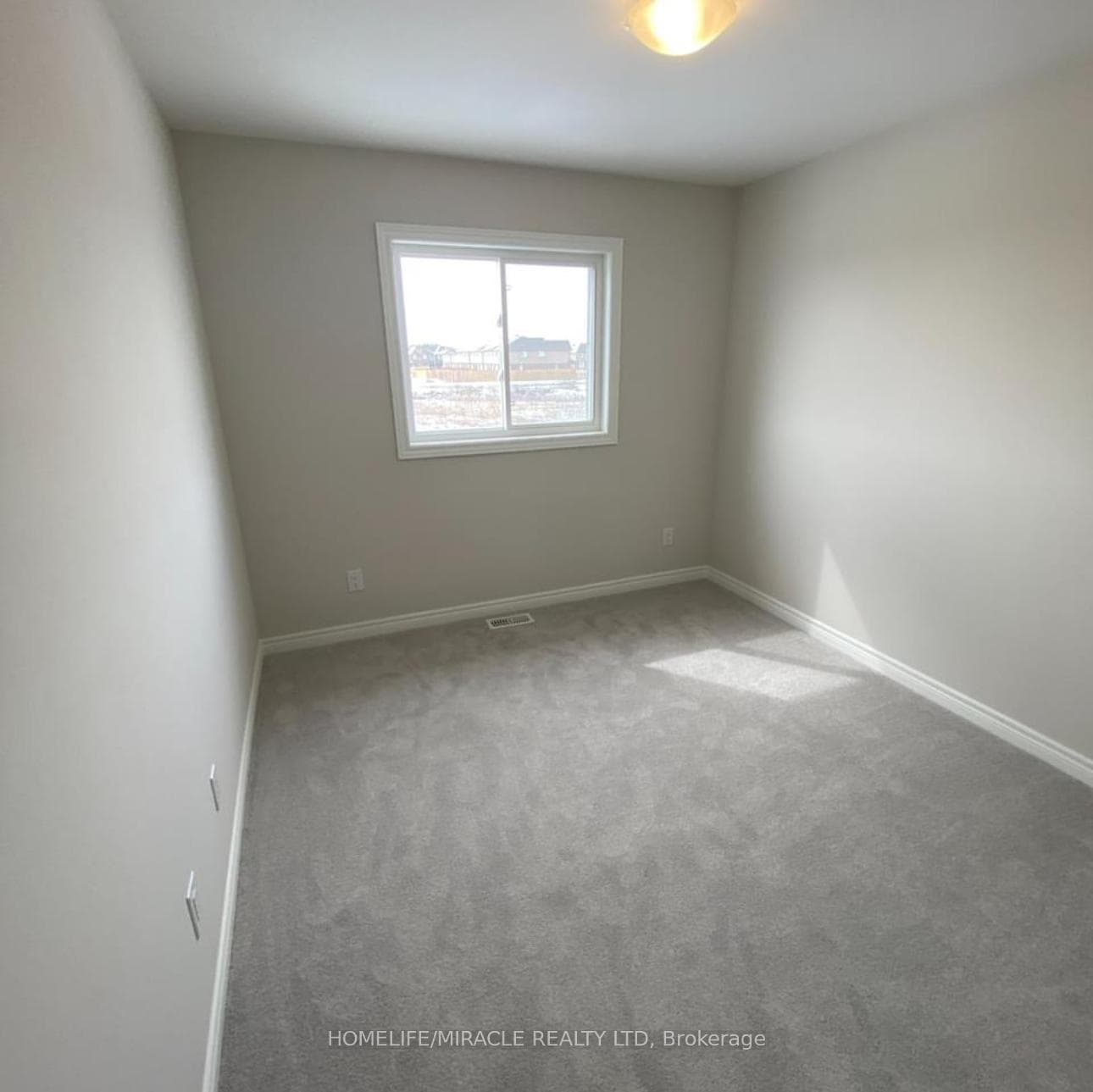 57 Sycamore Street photo 24