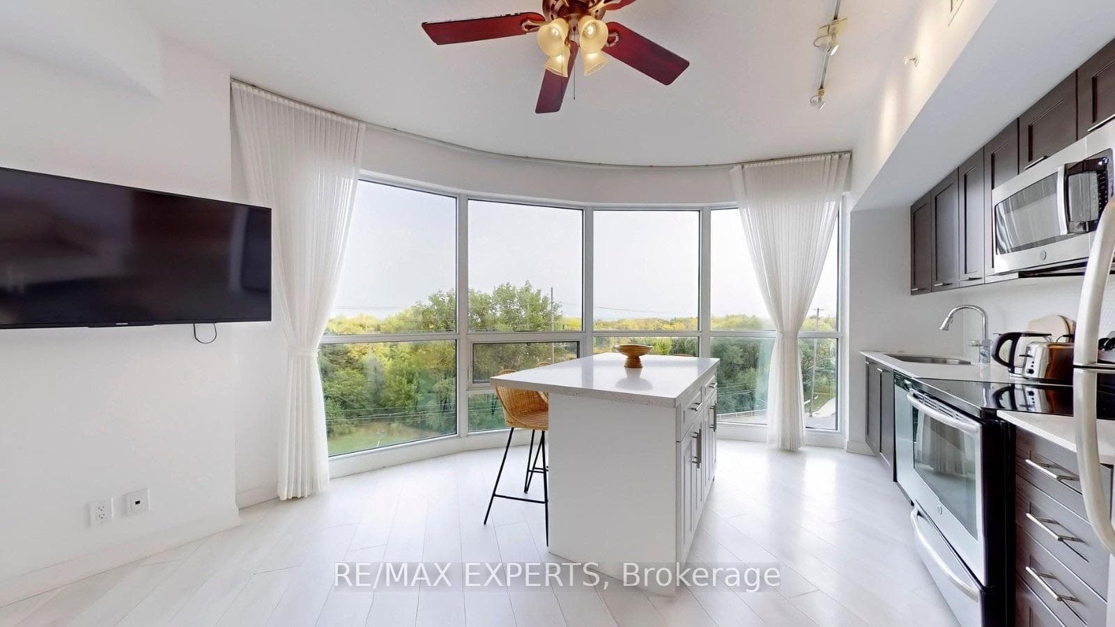 2212 Lakeshore Boulevard Unit 615 photo 13