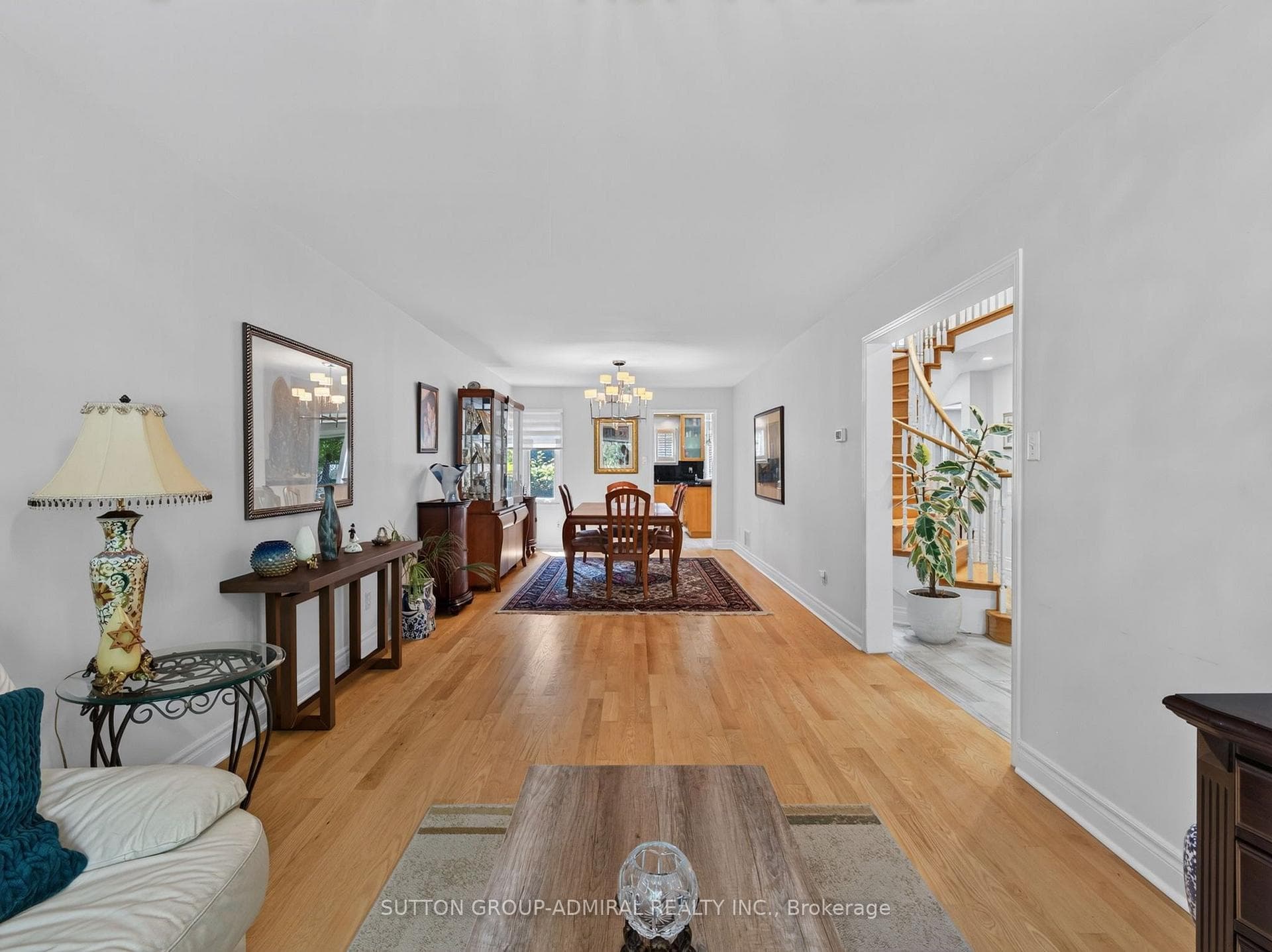 99 Dundurn Crescent photo 10